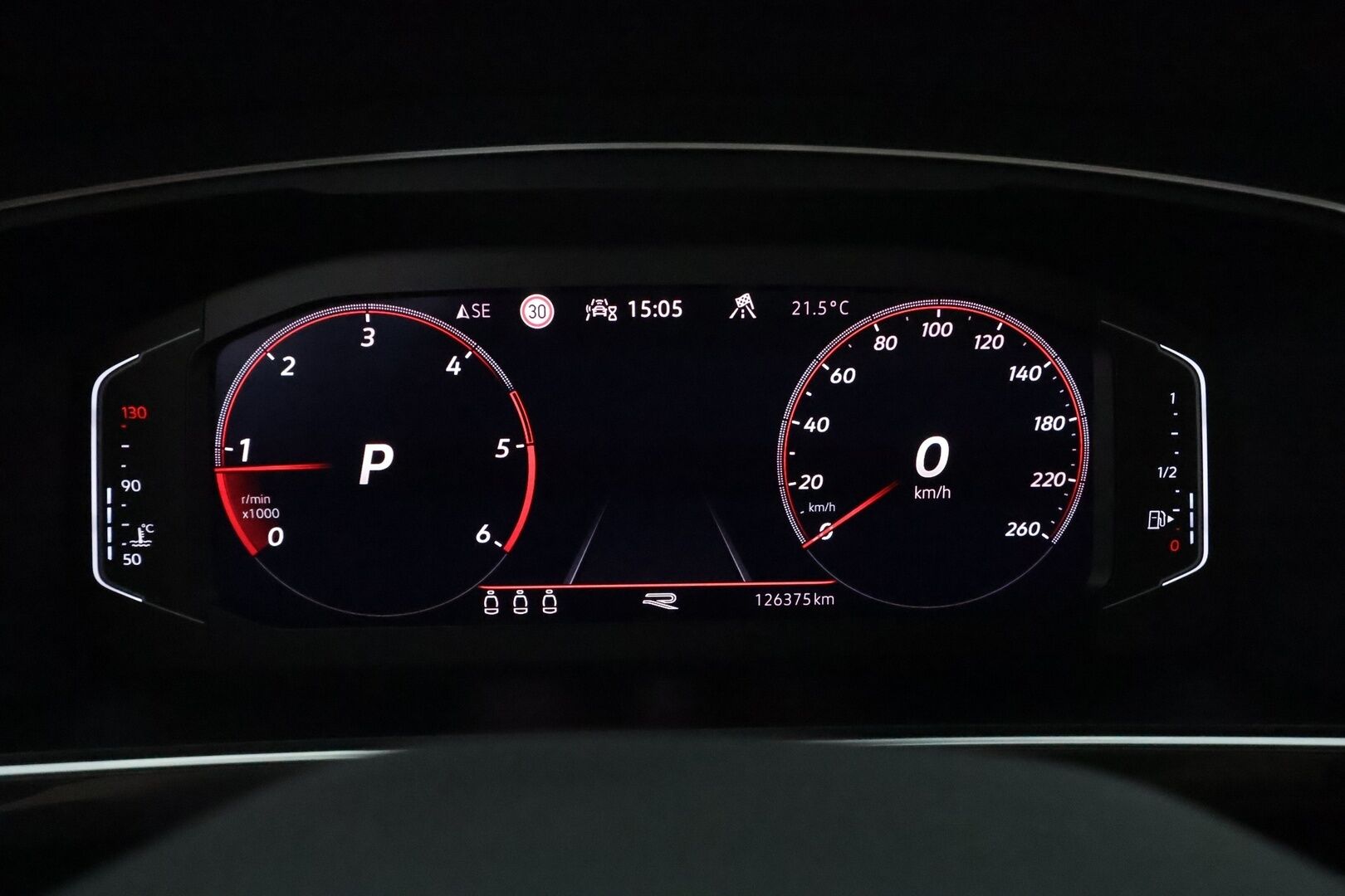 Volkswagen Tiguan 2021 R-Line 2,0 TDI SCR 110 kW 4MOTION DSG **Webasto / Koukku / Adapt.Vakkari / Matrix-LED / P.Tutkat / Navi / Kaistavahti** - Suomi-auto / Kahdet Renkaat / Merkkihuoillettu!