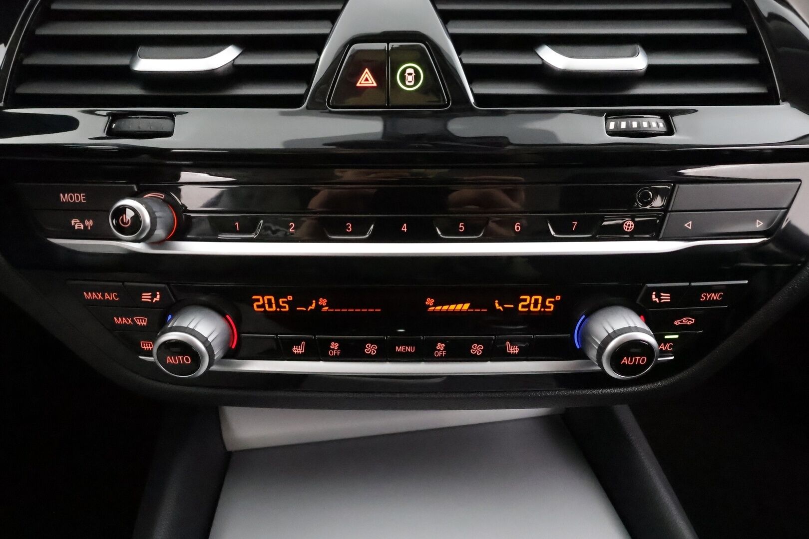 BMW 530 2021 G31 Touring 530e xDrive A Charged Edition * Vakkari / Kamera / LED / Navi / Sähköluukku * - Suomi-auto / Kahdet renkaat aluvanteilla / Merkkihuollettu / Seuraava katsastus 03/2028 - HULLUT AVAJAISHULINAT KORKOTARJOUS 3,29 %