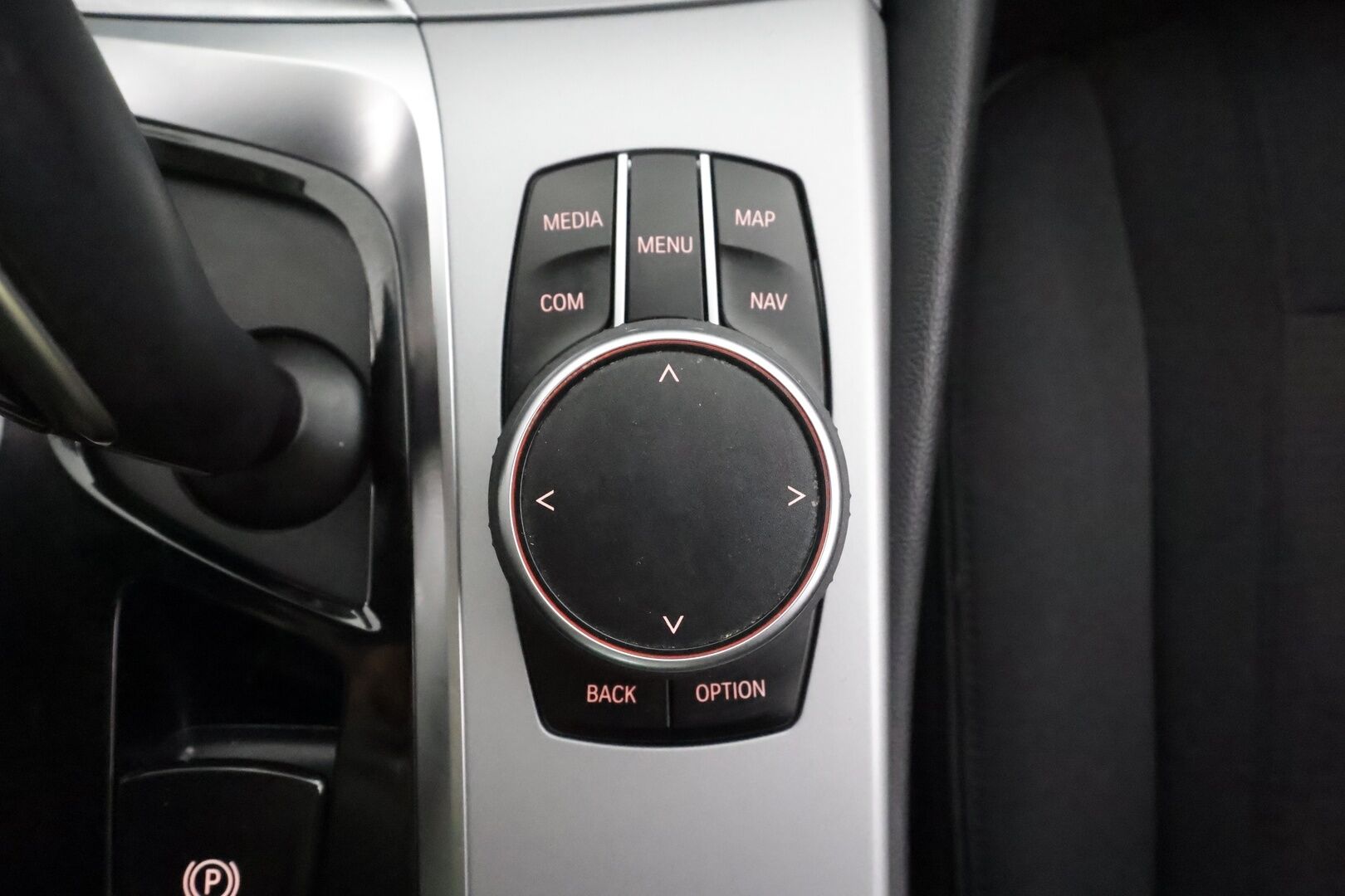 BMW 530 2021 G31 Touring 530e xDrive A Charged Edition * Vakkari / Kamera / LED / Navi / Sähköluukku * - Suomi-auto / Kahdet renkaat aluvanteilla / Merkkihuollettu