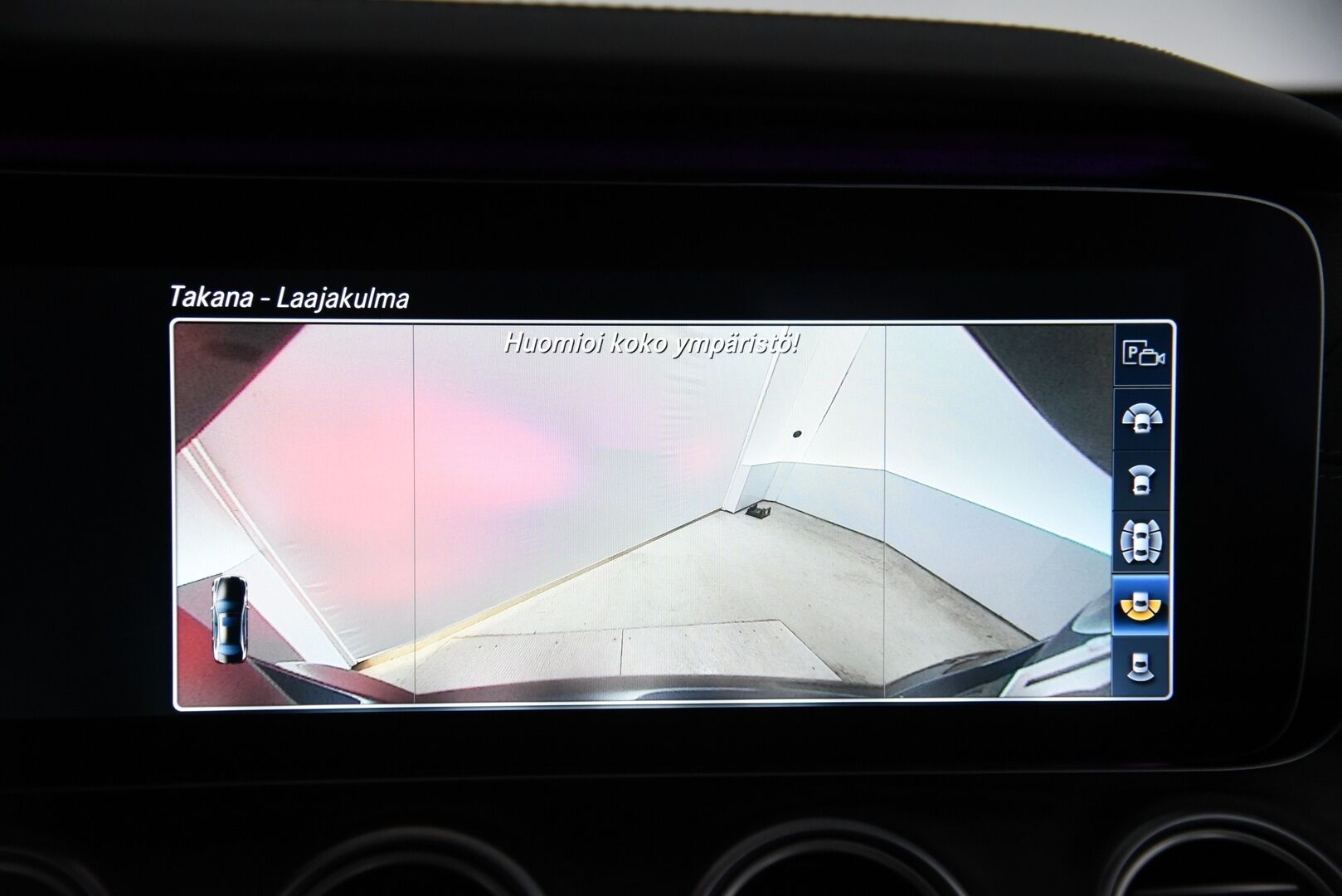 Mercedes-Benz E 2017 350 e A Premium Business / Distronic+ / Multibeam LED / 360° / Muistipenkit / Apple&Android - Burmester / Widescreen / HUD / Keyless / Ambient / Sähköluukku