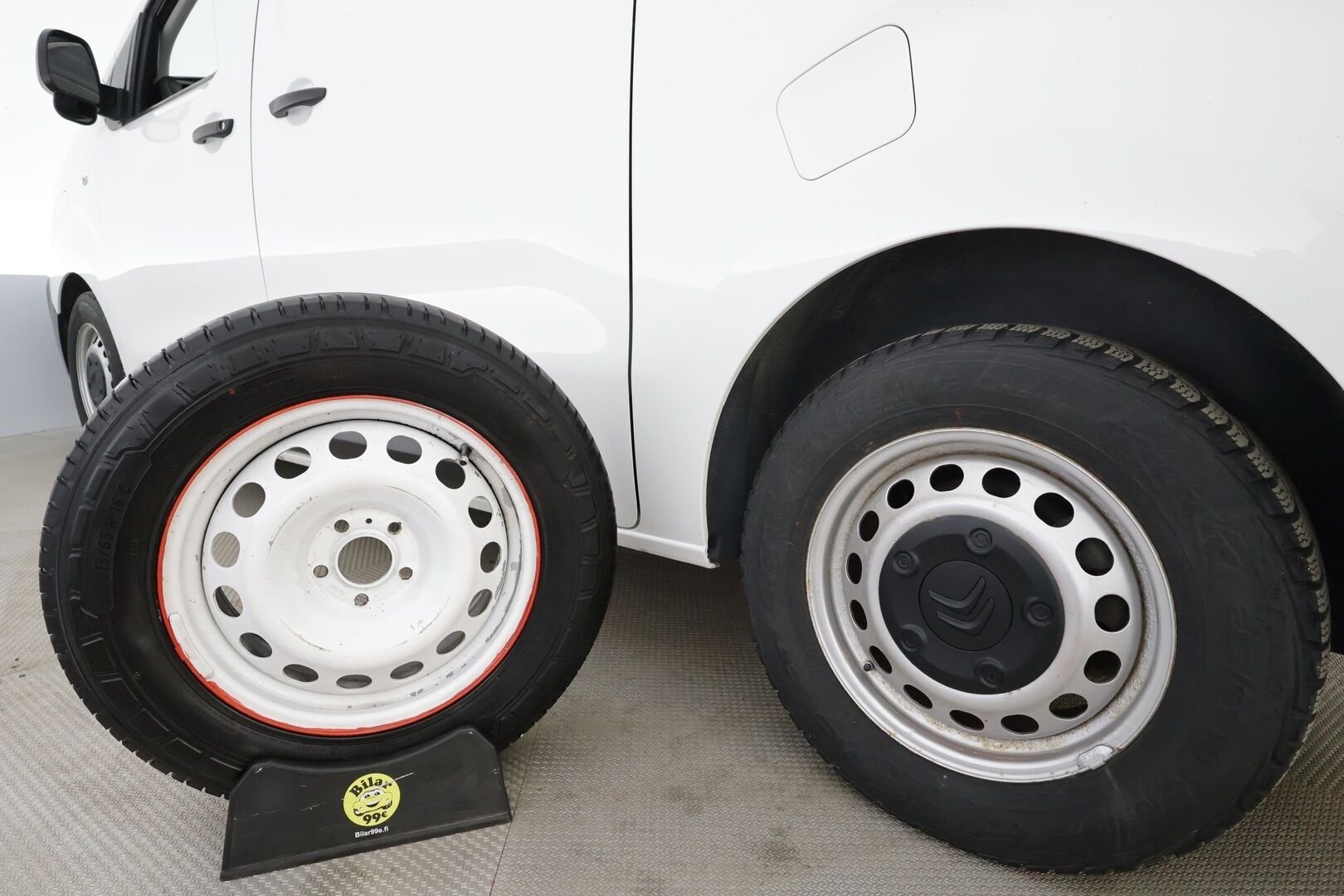 Citroen e-Jumpy 2021 136 XL * Koukku / Vakkari / Puolinahat / P.tutka / Bluetooth / Ilmastointi * - Suomi-auto / Kahdet renkaat