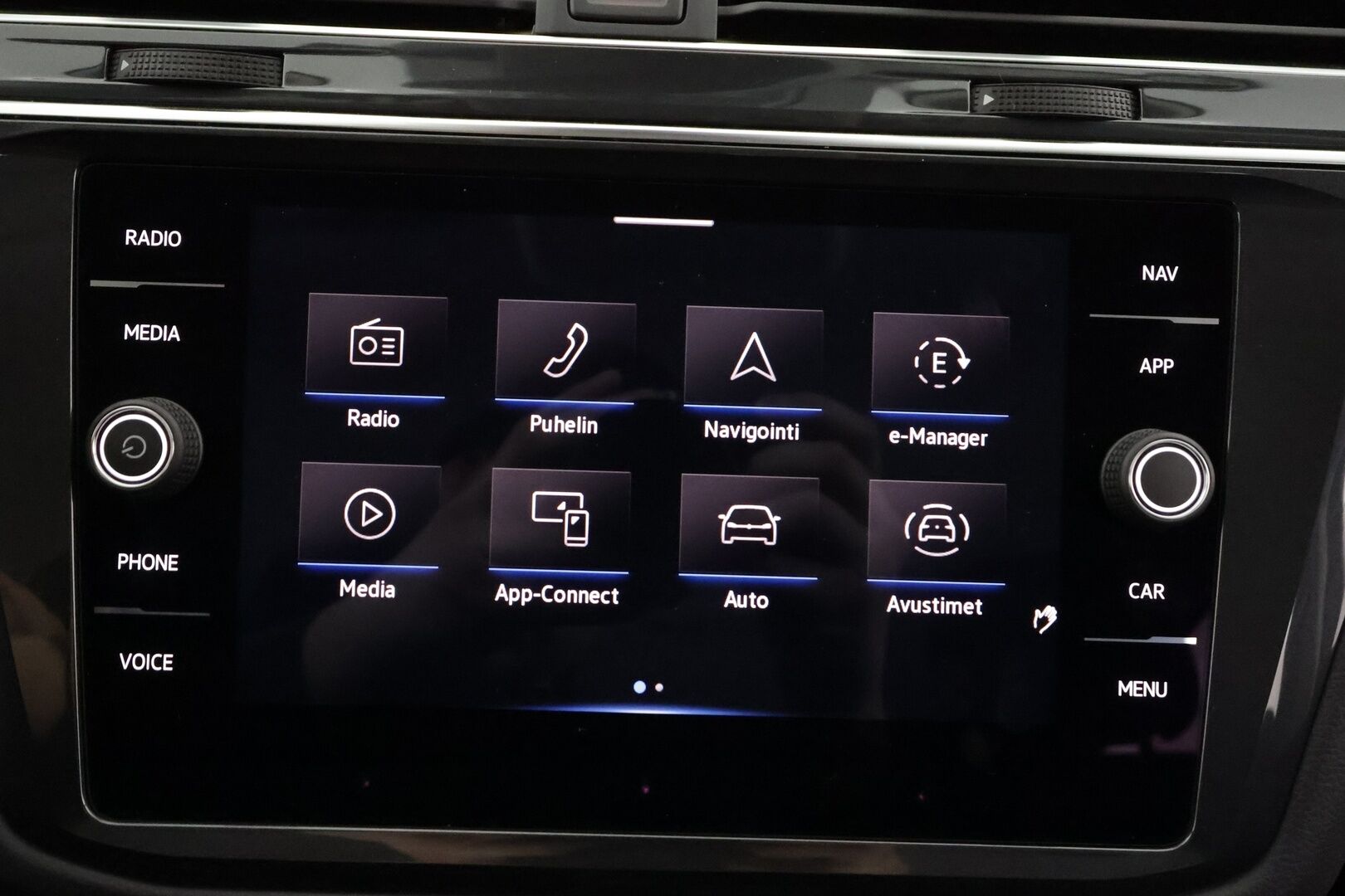 Volkswagen Tiguan 2021 Style eHybrid 180 kW DSG * ACC / Digimittari / Matrix-LED / Ergoactive istuimet / P.kamera / Sporttipenkit / Keyless * - 1.Om suomi-auto / Merkkihuollettu  / Kahdet Renkaat / Koti & Kauppalaturi