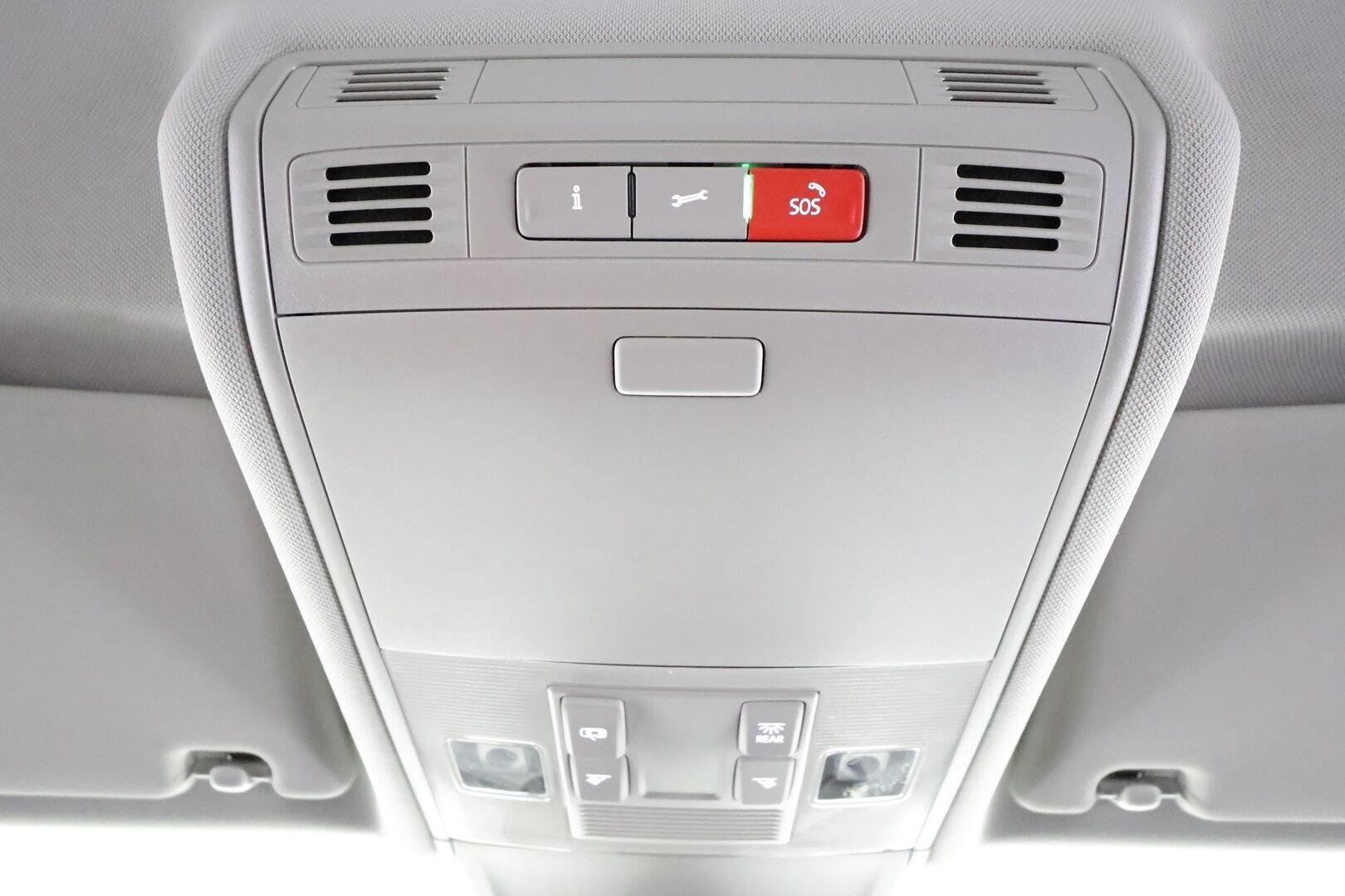 Volkswagen Tiguan 2021 Style eHybrid 180 kW DSG * ACC / Digimittari / Matrix-LED / Ergoactive istuimet / P.kamera / Sporttipenkit / Keyless * - 1.Om suomi-auto / Merkkihuollettu  / Kahdet Renkaat / Koti & Kauppalaturi