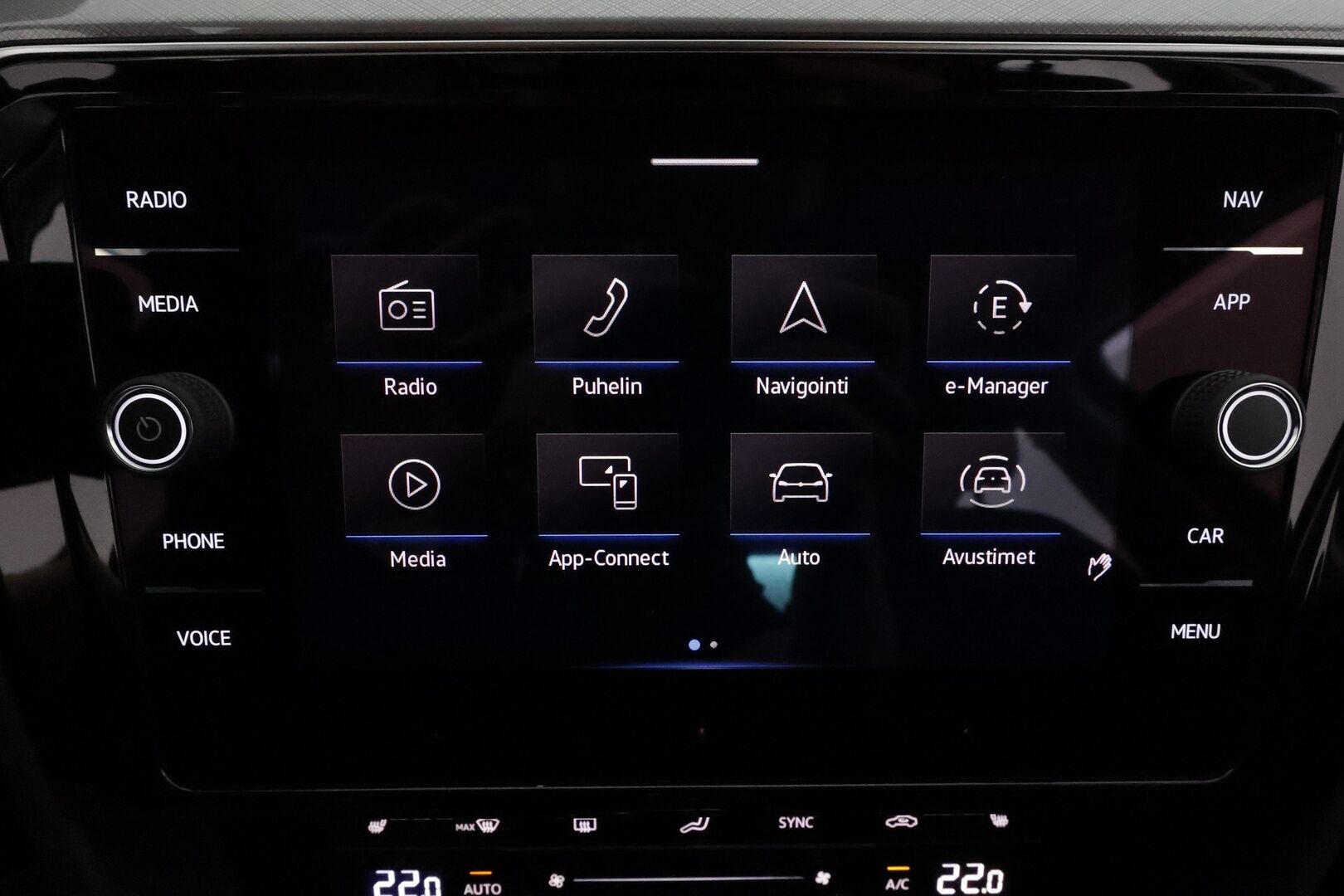 Volkswagen Passat 2021 Sedan GTE Premium Plug-In Hybrid 160 kW DSG **Webasto / Adapt.vakkari / Digimittaristo / P.kamera / Matrix** - 1.om Suomi-auto / Navi / Kahdet renkaat aluvanteilla
