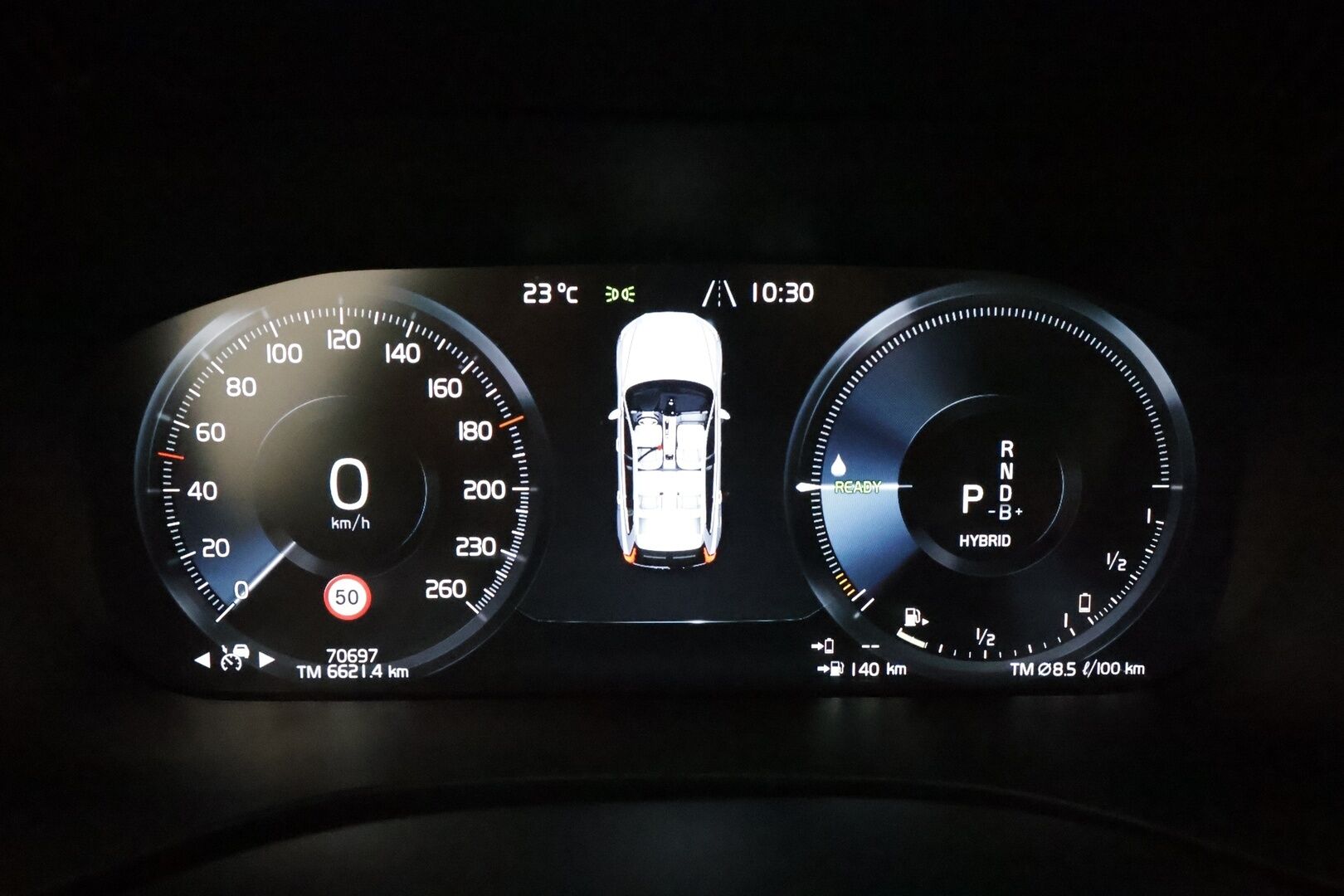 Volvo XC60 2021 T6 TwE AWD Business Inscription aut **Webasto / Koukku / ACC / H&K / Panorama / Full-LED / Sporttipenkki Muistilla** - 3,99 % KORKOTARJOUS TÄHÄN AUTOON - 1-om Suomi-auto / 2x Latauskaapelit / Kahdet Renkaat / **HYVILLÄ KAMOILLA**