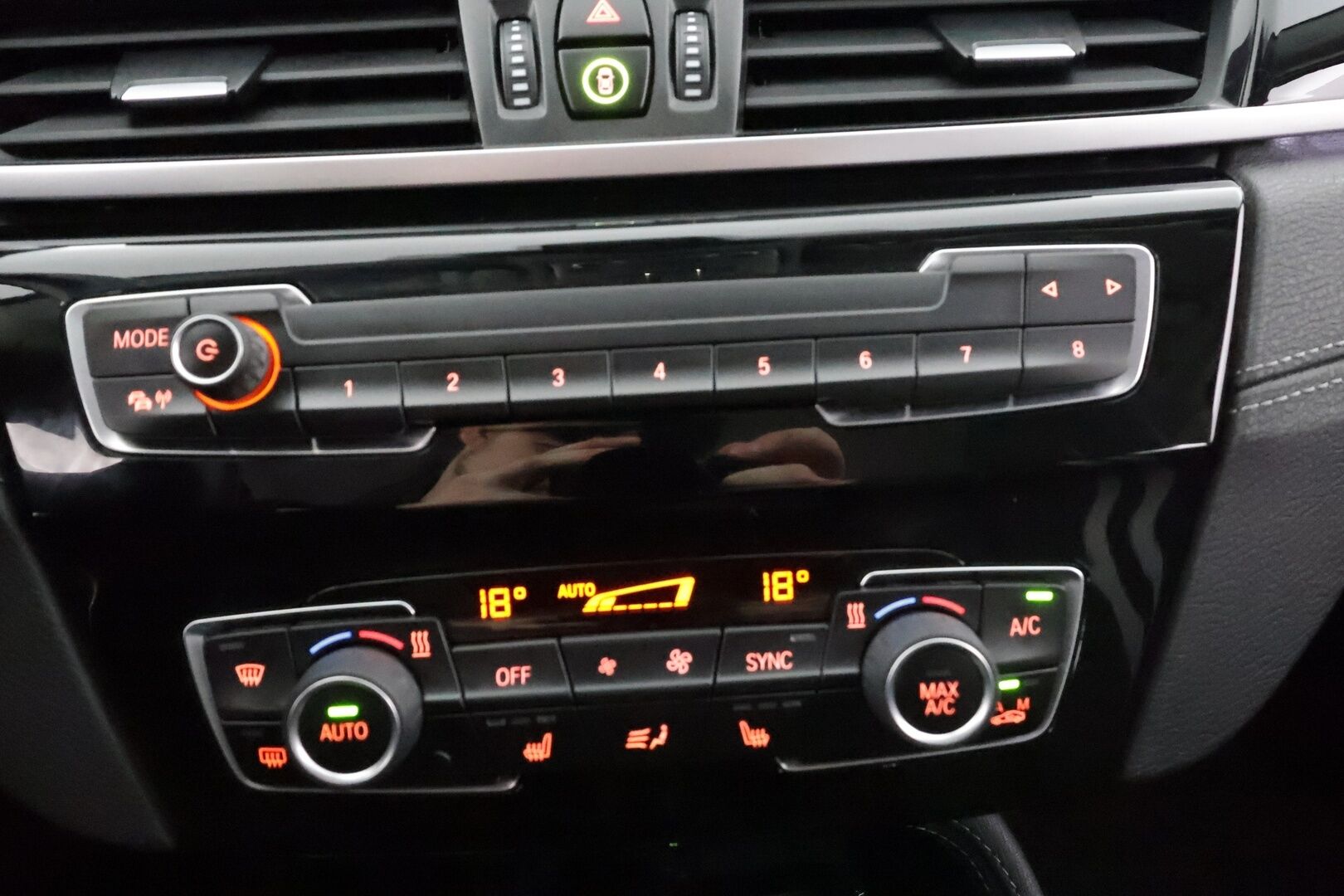 BMW X1 2021 F48 xDrive25e A Charged Edition Sport * ACC / HUD / Lisälämmitin / H/K / P.kamera / Sporttipenkit * - 1.Om Suomi-auto / Akku kuntotarkastettu SoH 90,2% / Kahdet Renkaat / 2x Lataus