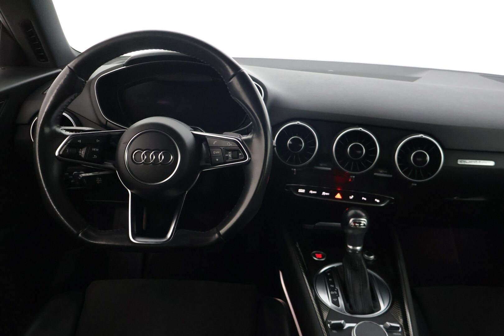 Audi TT 2015 Coupé 2,0 TFSI 169 kW quattro S tronic * Digimittaristo / Keyless / Dynaamiset vilkut / FlatBottom / Sport -alusta / Webasto* - Todella mallikkaalla huoltohistorialla! / Kahdet renkaat alumiinivanteilla!