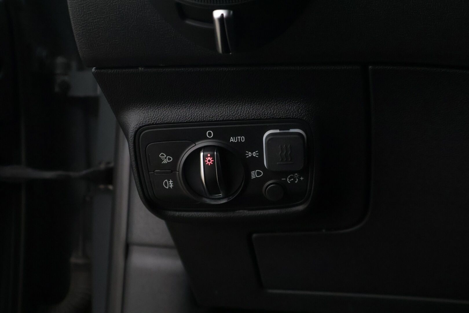 Audi TT 2015 Coupé 2,0 TFSI 169 kW quattro S tronic * Digimittaristo / Keyless / Dynaamiset vilkut / FlatBottom / Sport -alusta / Webasto* - Todella mallikkaalla huoltohistorialla! / Kahdet renkaat alumiinivanteilla!