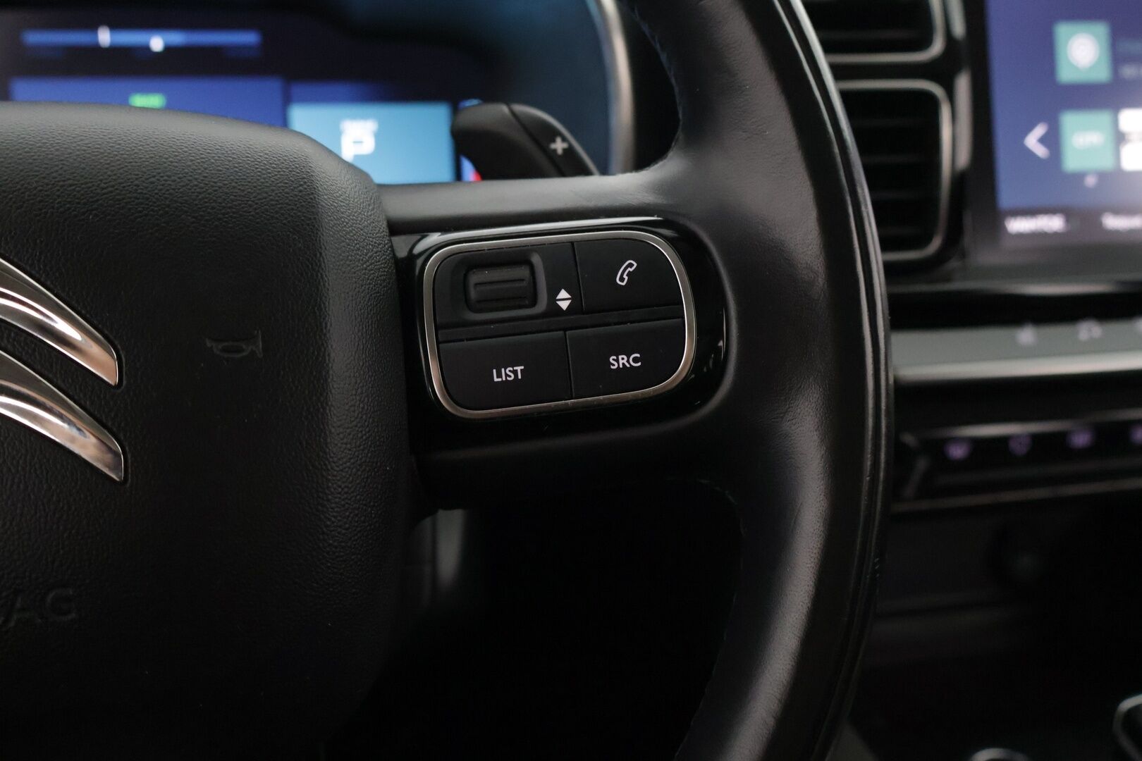 Citroen C5 Aircross 2021 Plug-in Hybrid 225 Shine Launch Edition *Adapti vakkari / Hierovat sähkösäätöiset nahkaistuimet / 360-kamera / Panorama* - Kahdet renkaat vanteineen / Juuri huollettu / Uudet kesärenkaat / Sähkötoiminen takaluukku / ISOFIX 3 kpl - Osta nyt, maksa vasta ensi vuonna