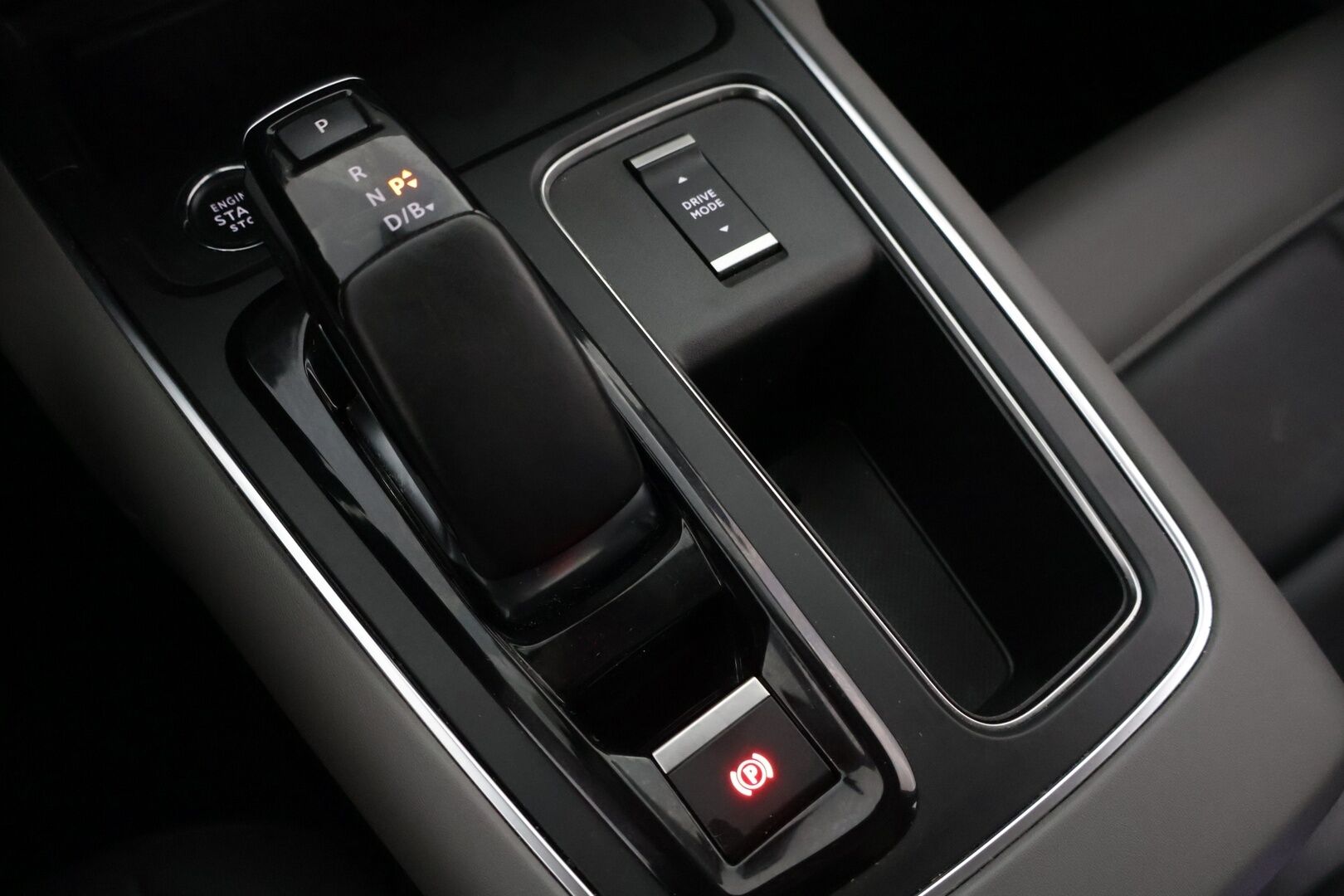 Citroen C5 Aircross 2021 Plug-in Hybrid 225 Shine Launch Edition *Adapti vakkari / Hierovat sähkösäätöiset nahkaistuimet / 360-kamera / Panorama* - Kahdet renkaat vanteineen / Juuri huollettu / Uudet kesärenkaat / Sähkötoiminen takaluukku / ISOFIX 3 kpl - Osta nyt, maksa vasta ensi vuonna