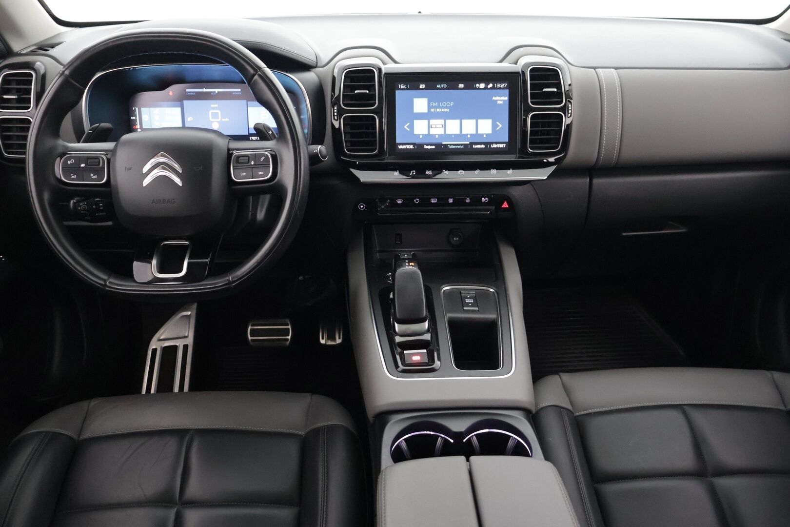 Citroen C5 Aircross 2021 Plug-in Hybrid 225 Shine Launch Edition *Adapti vakkari / Hierovat sähkösäätöiset nahkaistuimet / 360-kamera / Panorama* - Kahdet renkaat vanteineen / Juuri huollettu / Uudet kesärenkaat / Sähkötoiminen takaluukku / ISOFIX 3 kpl - Osta nyt, maksa vasta ensi vuonna