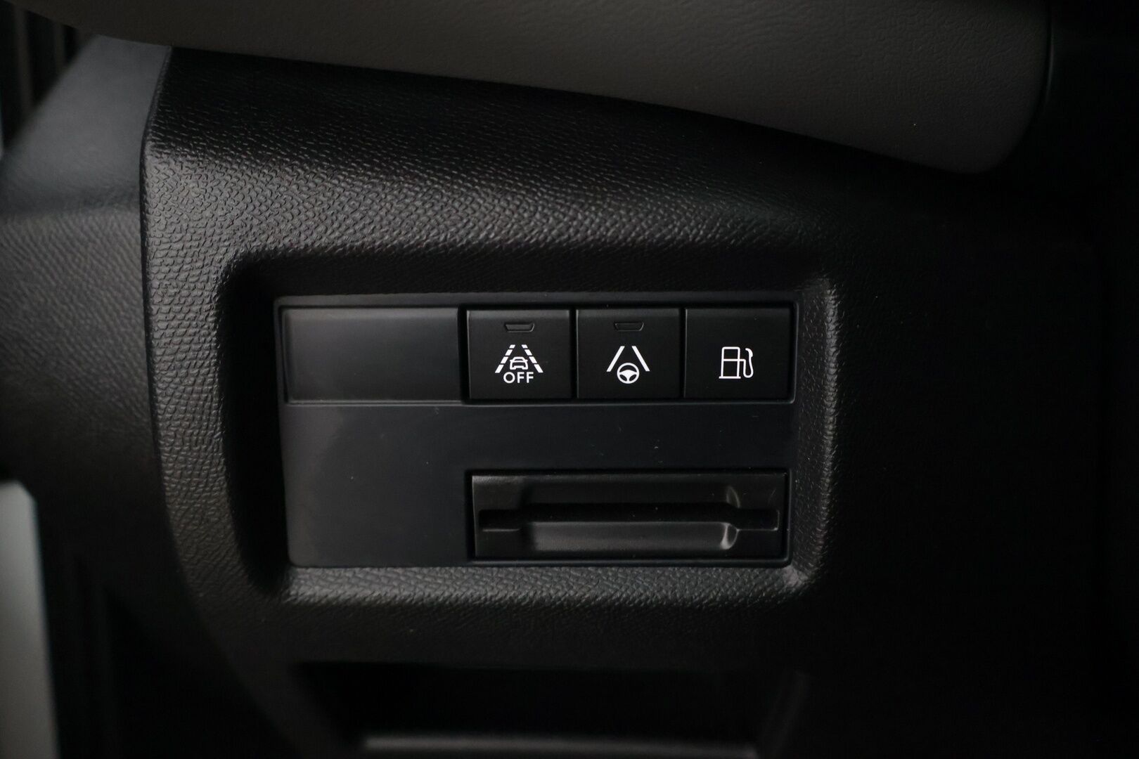 Citroen C5 Aircross 2021 Plug-in Hybrid 225 Shine Launch Edition **Muistipenkit nahoilla / Hieronta ominaisuus / Panorama / ACC** - Kahdet renkaat vanteineen / Juuri huollettu / Uudet kesärenkaat / Sähkötoiminen takaluukku / ISOFIX 3 kpl