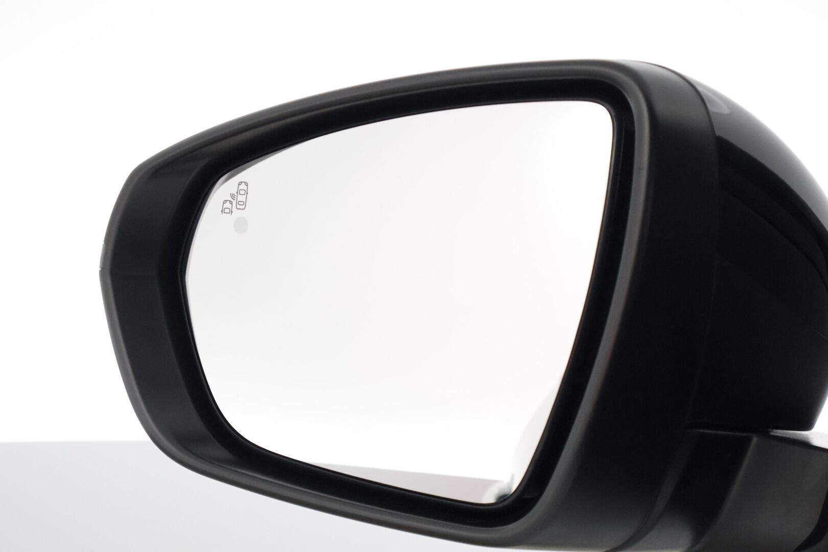 Citroen C5 Aircross 2021 Plug-in Hybrid 225 Shine Launch Edition *Adapti vakkari / Hierovat sähkösäätöiset nahkaistuimet / 360-kamera / Panorama* - Kahdet renkaat vanteineen / Juuri huollettu / Uudet kesärenkaat / Sähkötoiminen takaluukku / ISOFIX 3 kpl - Osta nyt, maksa vasta ensi vuonna