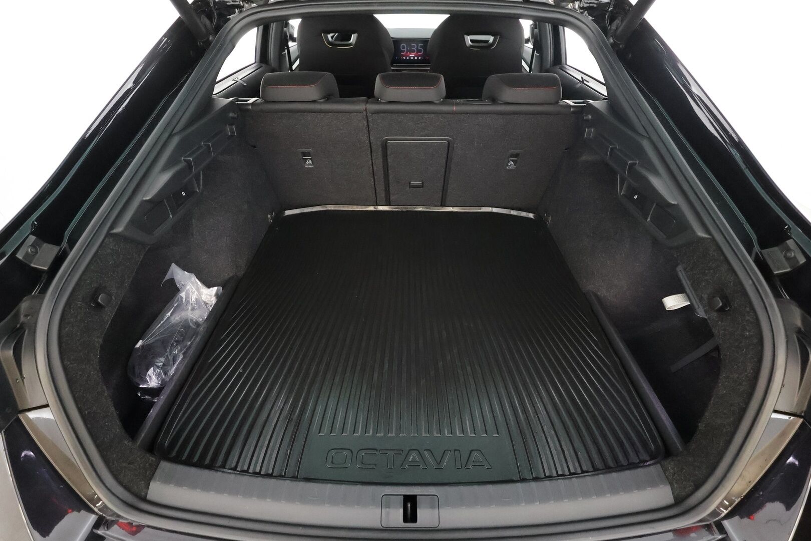 Skoda Octavia 2021 1,4 TSI PHEV RS iV DSG * Webasto / ACC / Matrix / P.kamera / Navi / Kaistavahti / Keyless * - Suomi-auto / Kahdet renkaat aluvanteilla / 2x Latauskaapelit - HULLUT AVAJAISHULINAT KORKOTARJOUS 3,29 %