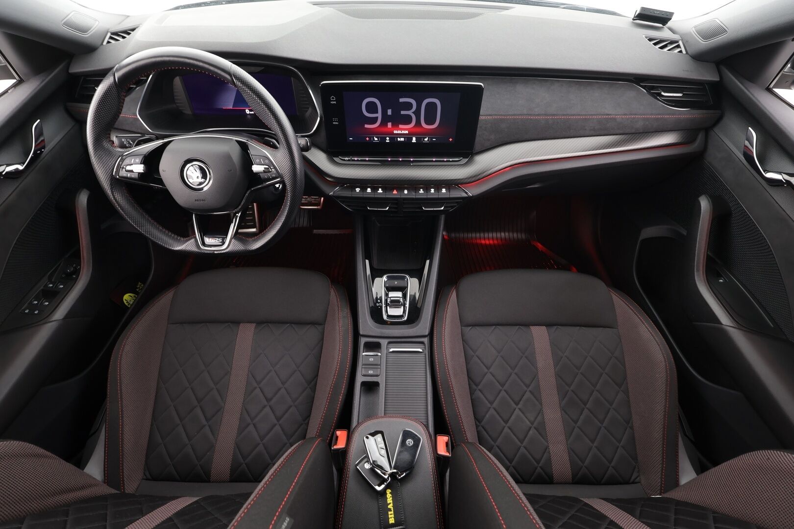 Skoda Octavia 2021 1,4 TSI PHEV RS iV DSG * Webasto / ACC / Matrix / P.kamera / Navi / Kaistavahti / Keyless * - Suomi-auto / Kahdet renkaat aluvanteilla / 2x Latauskaapelit 