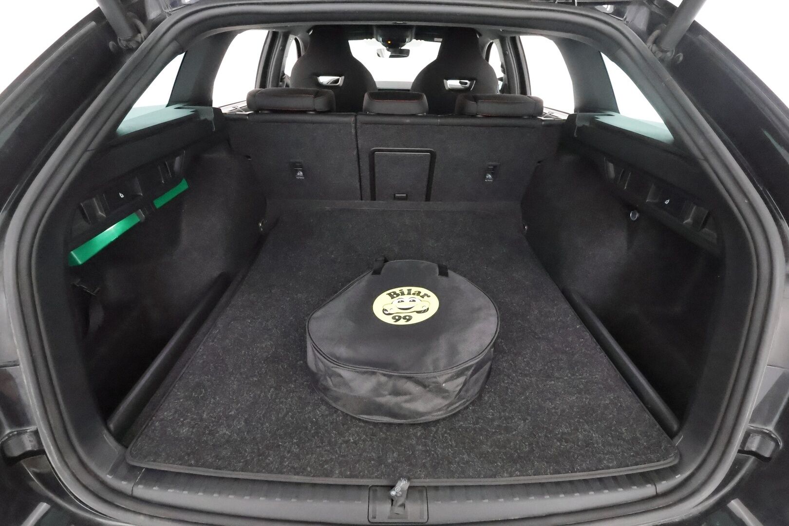 Skoda Octavia 2021 Combi 1,4 TSI PHEV RS iV DSG Autom. - Matrix-LED / Webasto / Adapt. Vakkari / P. Kamera / Canton / Navi / Kaistavahti / KeylessGO / 2x Renkaat / 