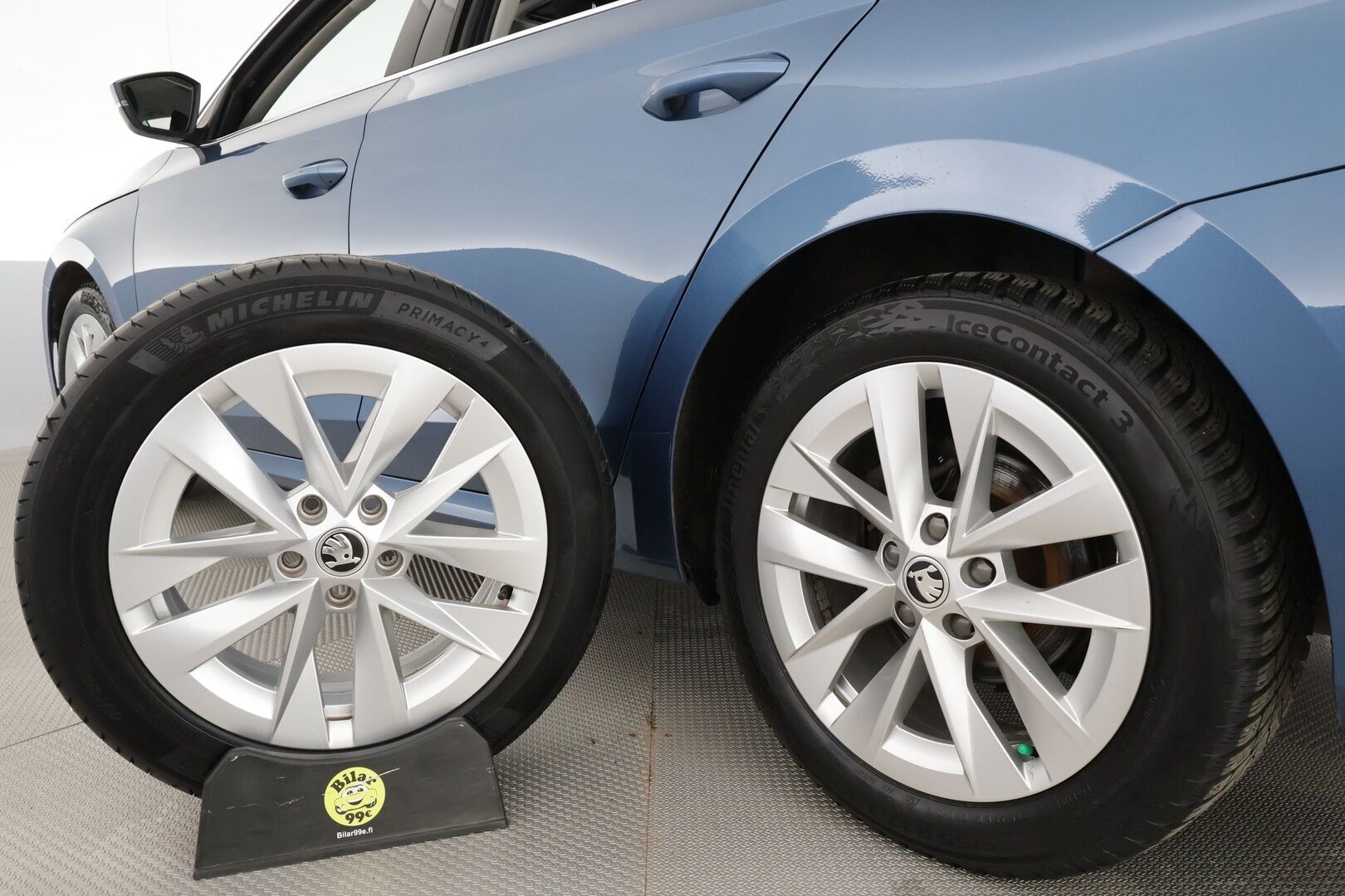 Skoda Octavia 2021 Combi 1,5 TSI Style eTEC DSG * ACC / HUD / Webasto / Matrix LED / P.kamera / Navi / Digimittaristo / Sähköluukku * - Suomi-auto / Kahdet renkaat aluvanteilla / Merkkihuollettu