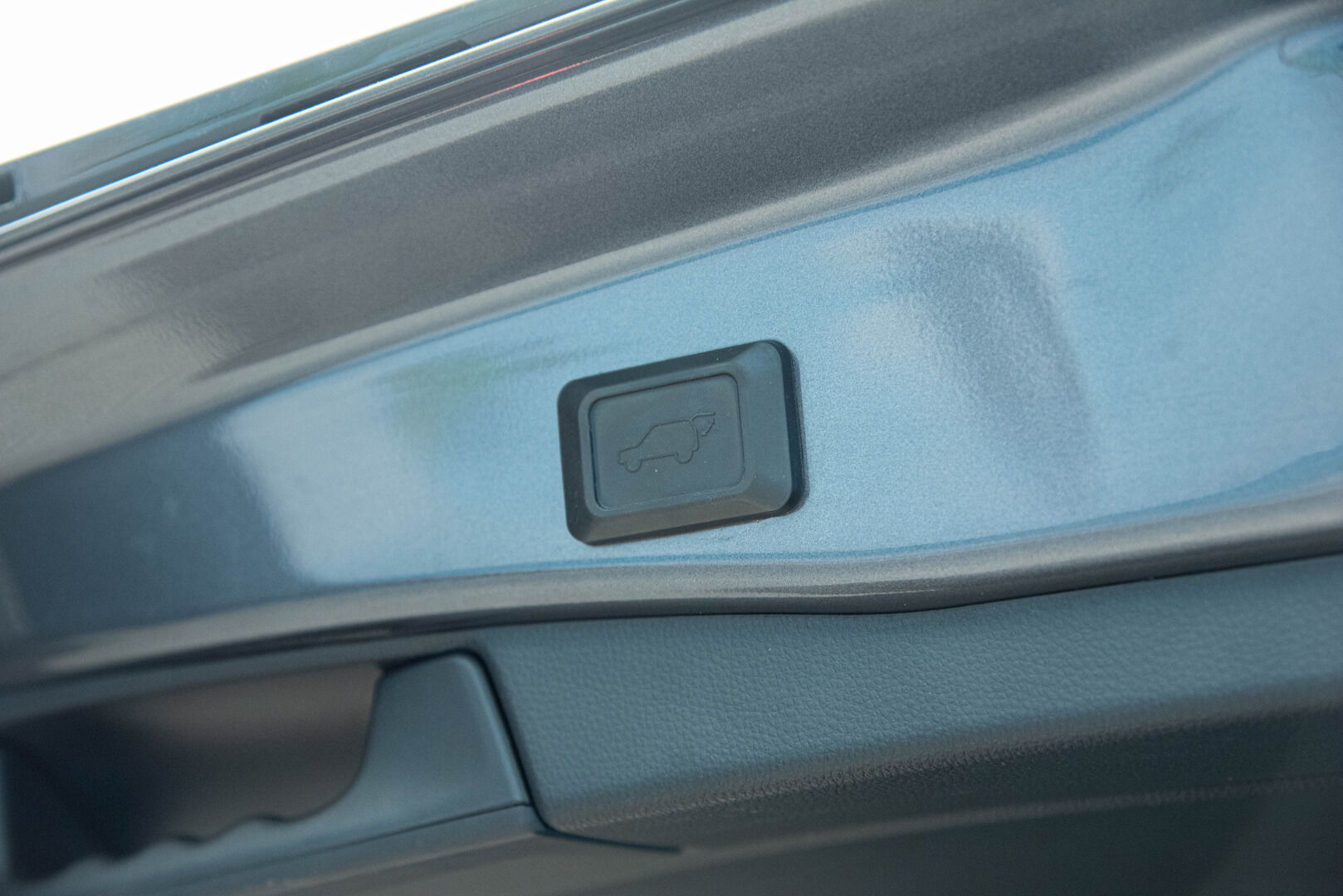 Toyota RAV4 Plug-in 2021 Hybrid 2,5 AWD-i Active *Huippuvarusteet / Adapt. Vakkari / Sähköpenkki / Ratinlämmitin / Remote Climate Control* - Merkkiliikkeen huoltokirja / 2x renkaat alumiinivanteilla / 2-om. Suomi-auto - HULLUT JOULUT KORKOTARJOUS 2,49% 