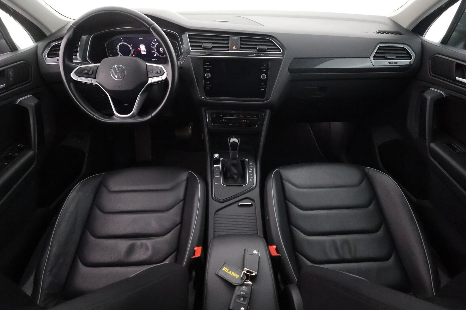 Volkswagen Tiguan 2021 Style eHybrid 180 kW DSG-automaatti - | ACC | Matrix-LED | 360 | Muistipenkki | Nahkaverhoilu | Kaistavahti | Keyless | Digimittaristo | 1-om Suomi-auto | Kahdet renkaat | Merkkihuollot |