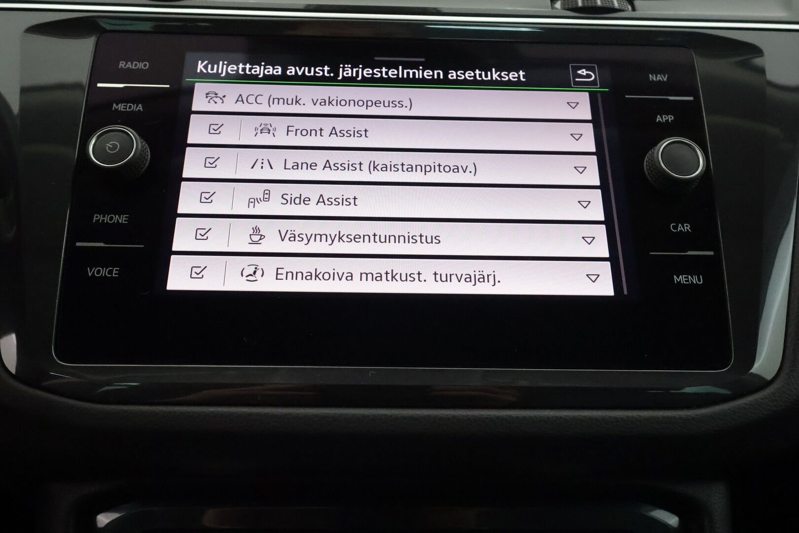 Volkswagen Tiguan 2021 Style eHybrid 180 kW DSG-automaatti - | ACC | Matrix-LED | 360 | Muistipenkki | Nahkaverhoilu | Kaistavahti | Keyless | Digimittaristo | 1-om Suomi-auto | Kahdet renkaat | Merkkihuollot |