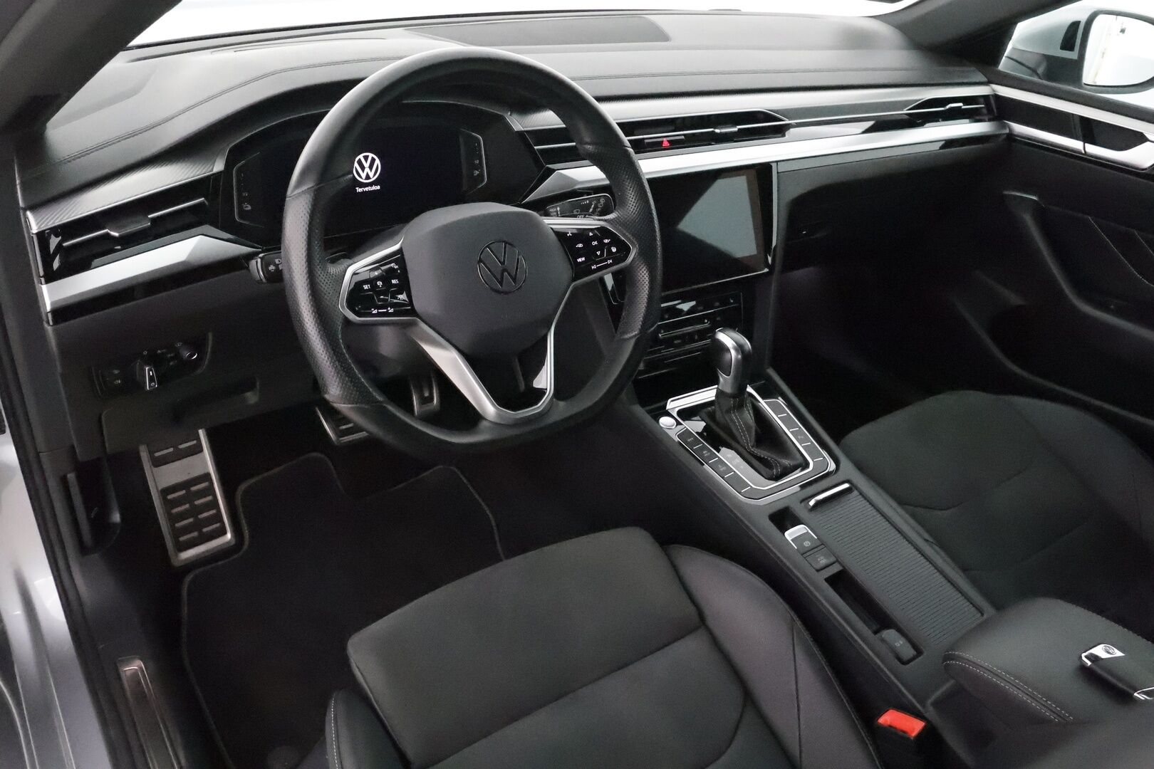 Volkswagen Arteon 2021 Shooting Brake R-Line eHybrid 160 kW DSG-automaatti ** Webasto / HUD / Adapt.Vakkari / Adapt.LED / P.Kamera / Navi ** - Suomi-auto / Akku Kuntotarkistettu!