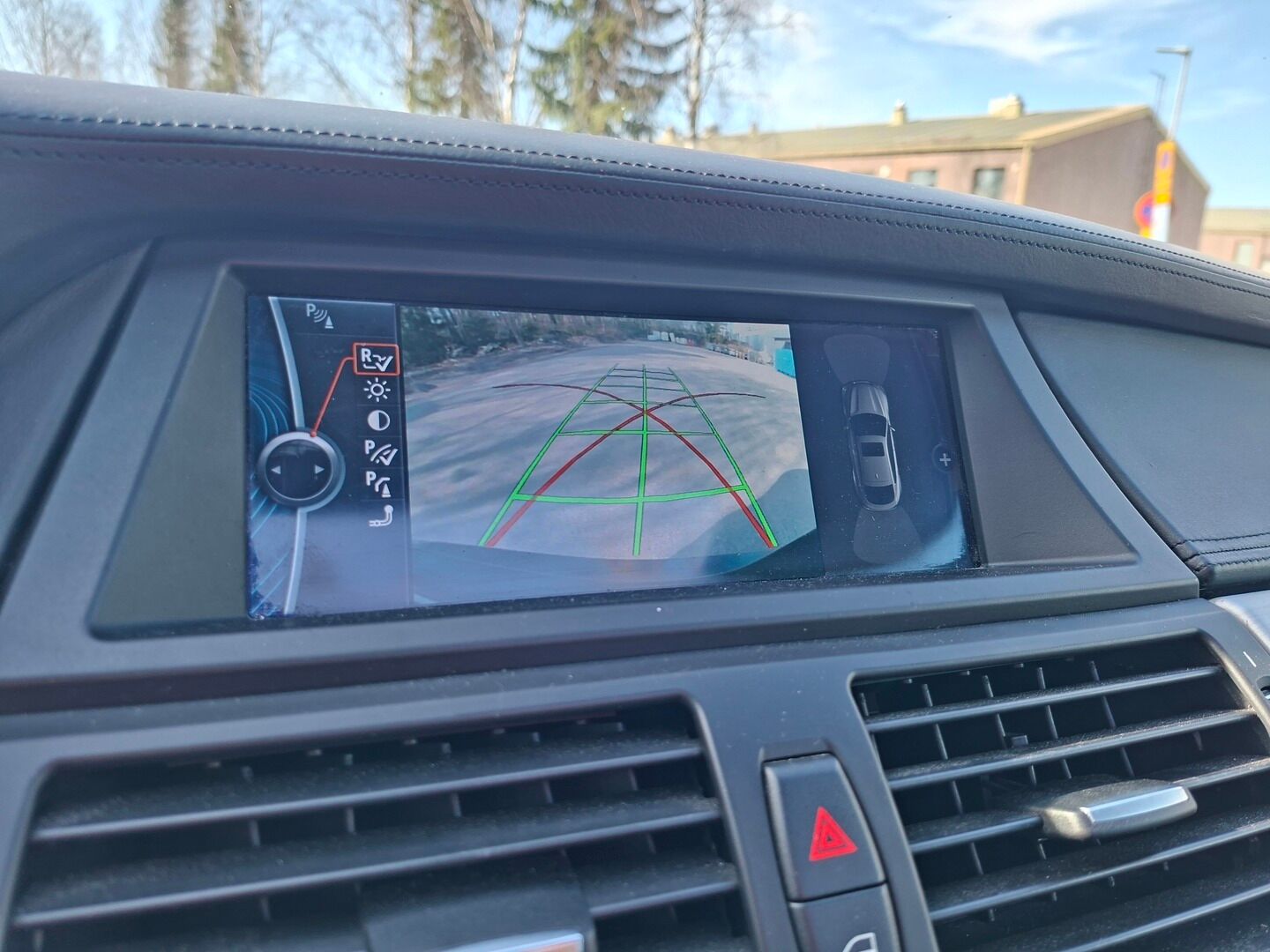 BMW X6M 2010 E71 SAV * YritysOutlet - Myydään vain yrityksille * - HUD / Vetokoukku / Kattoluukku / Prof.Navi / Peruutuskamera / Muistipenkki / Nahkasisusta 