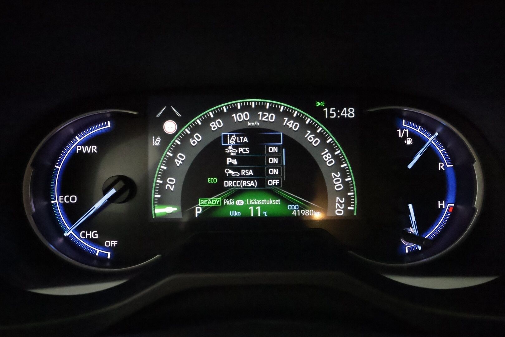Toyota RAV4 2021 2,5 Hybrid Business **Adapt.Vakkari / P. Kamera / LED-valot / Navi / Kaistavahti / KeylessGO / 2x Renkaat** - 3,99 % KORKOTARJOUS TÄHÄN AUTOON - 2-Omisteinen Merkkihuollettu Suomi-auto!