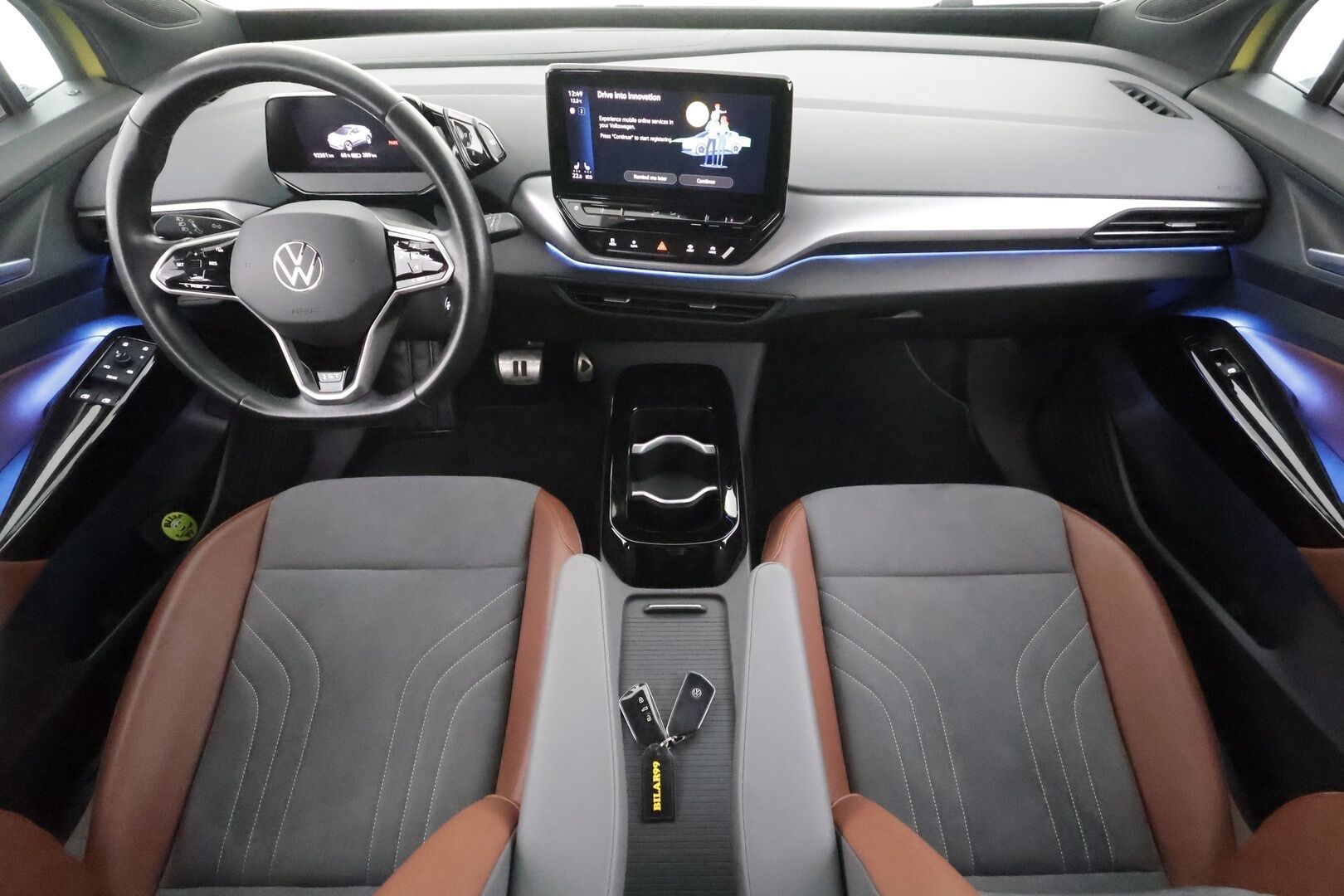 Volkswagen ID.4 2021 Pro Performance 1ST 150 kW, akku 77 kWh * ACC / ILP / Koukku / LED / Navi / P.Kamera / Ratinlämmitin * - 1.Om Suomi-auto / Kahdet renkaat aluvanteilla / Merkkihuollettu