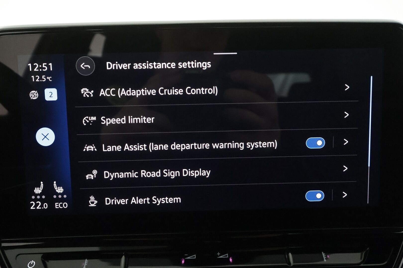 Volkswagen ID.4 2021 Pro Performance 1ST 150 kW, akku 77 kWh * ACC / ILP / Koukku / LED / Navi / P.Kamera / Ratinlämmitin * - 1.Om Suomi-auto / Kahdet renkaat aluvanteilla / Merkkihuollettu