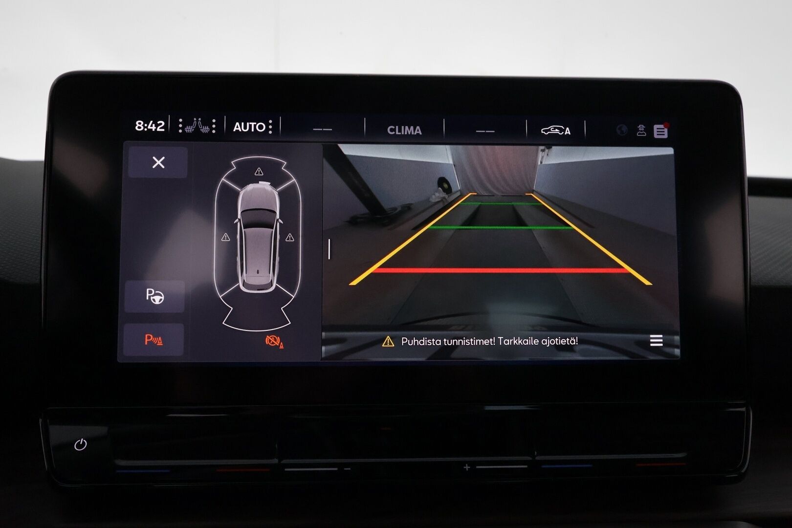 Seat Leon Sportstourer 2021 1,4 PHEV 204 eHybrid Xcellence DSG **1.Om Suomi-auto / Adapt.Vakkari / LED-valot / P.kamera / Navi / Kaistavahti** - Akku kuntotarkistettu! / Digimittaristo / 3-Alueinen AC / KeylessGO / 2x Renkaat