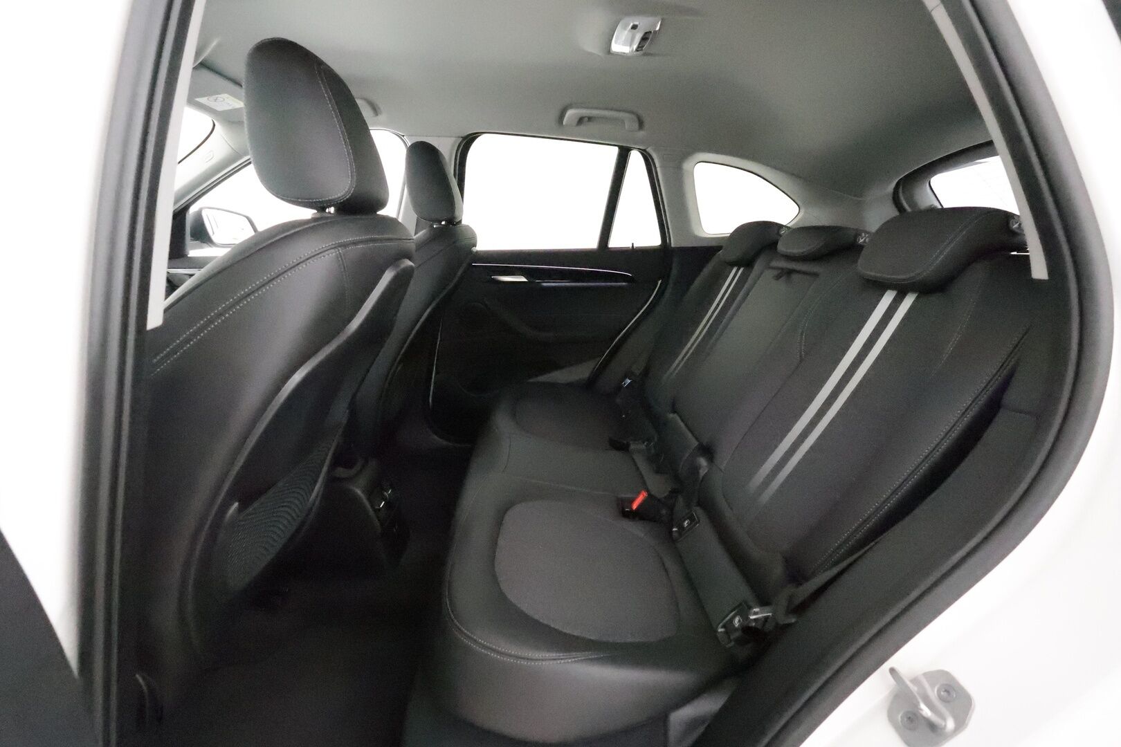 BMW X1 2021 F48 xDrive25e A Charged Edition Sport - 1Om Suomiauto / Peruutuskamera / Puolinahat / Sporttipenkit / LED / ALV / Tulossa Tampereelle!