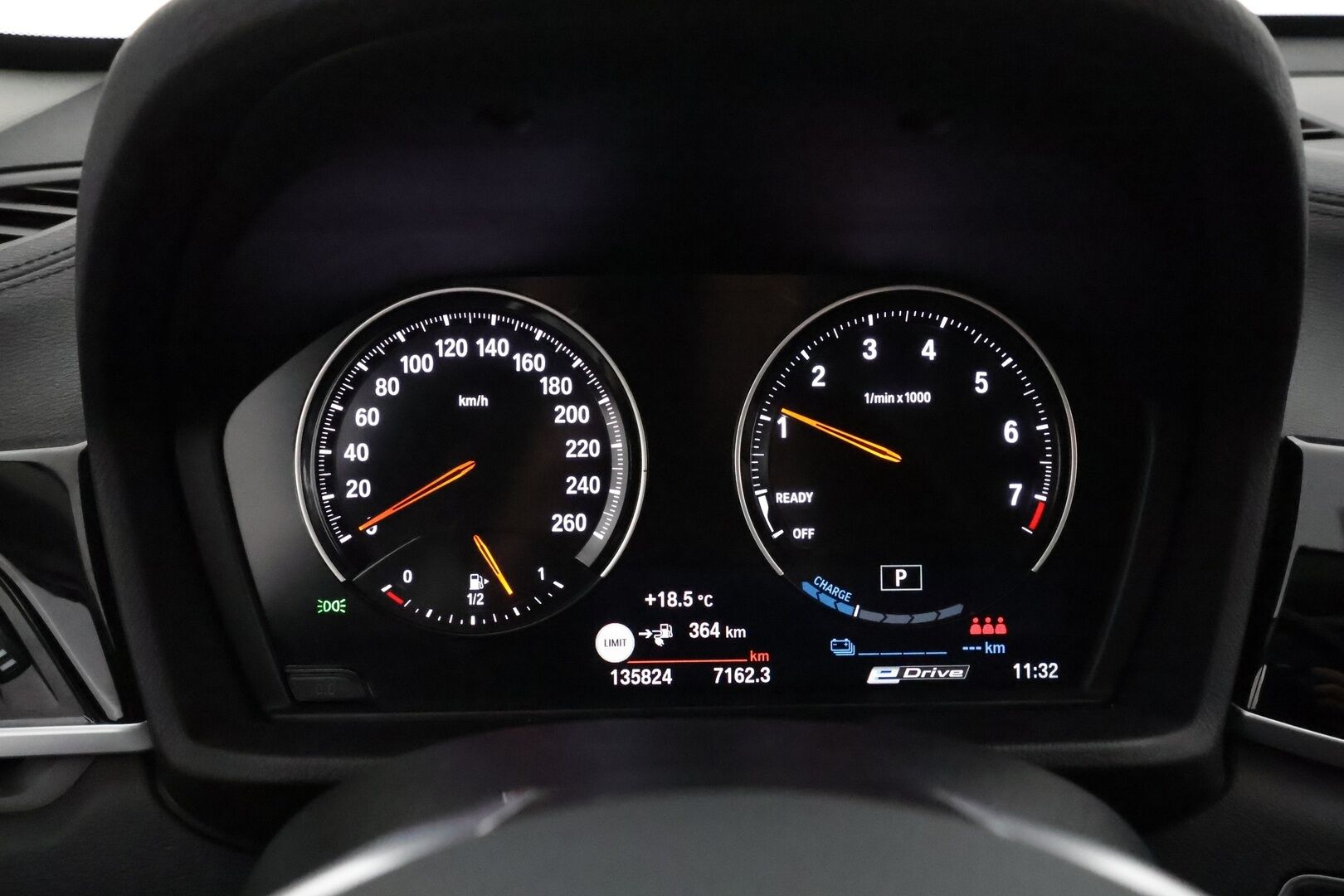 BMW X1 2021 F48 xDrive25e A Charged Edition Sport - 1Om Suomiauto / Peruutuskamera / Puolinahat / Sporttipenkit / LED / ALV / Tulossa Tampereelle!