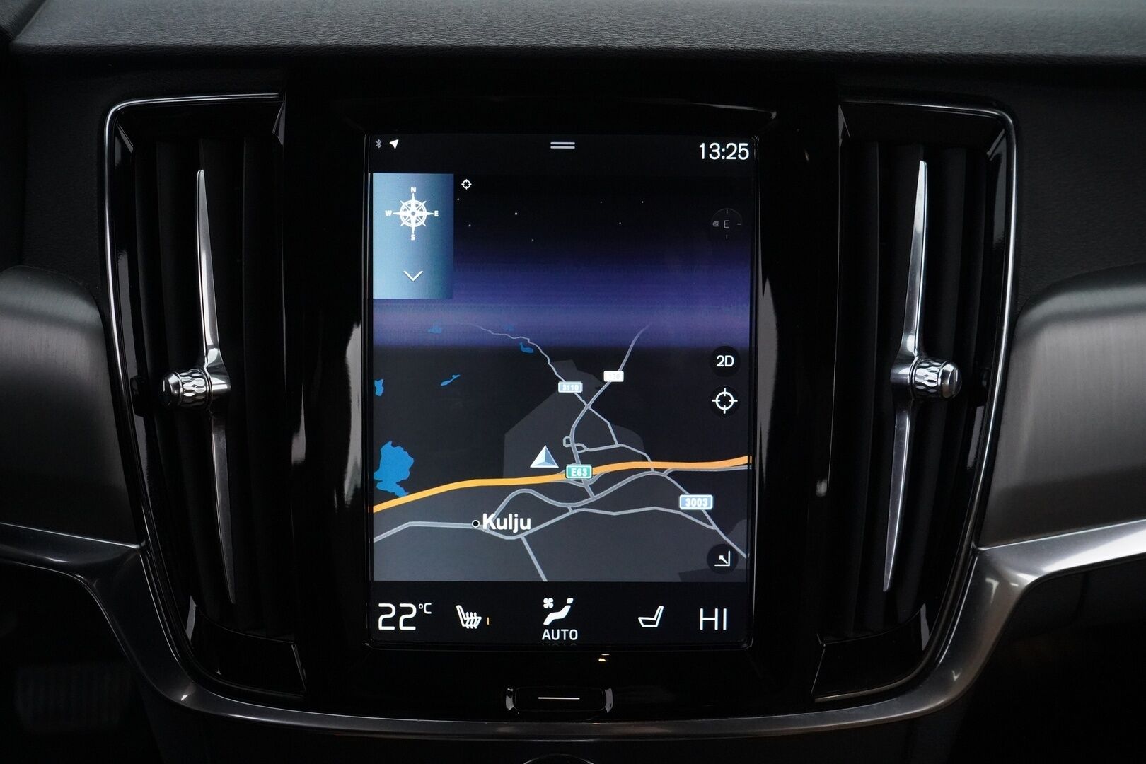 Volvo V90 2017 D3 Business aut * ACC / VOC / Pilot assist / Kamera / Koukku / Nahat / Blis* - Ei Adblue / Kahdet Volvon vanteet / Kattava huoltohistoria