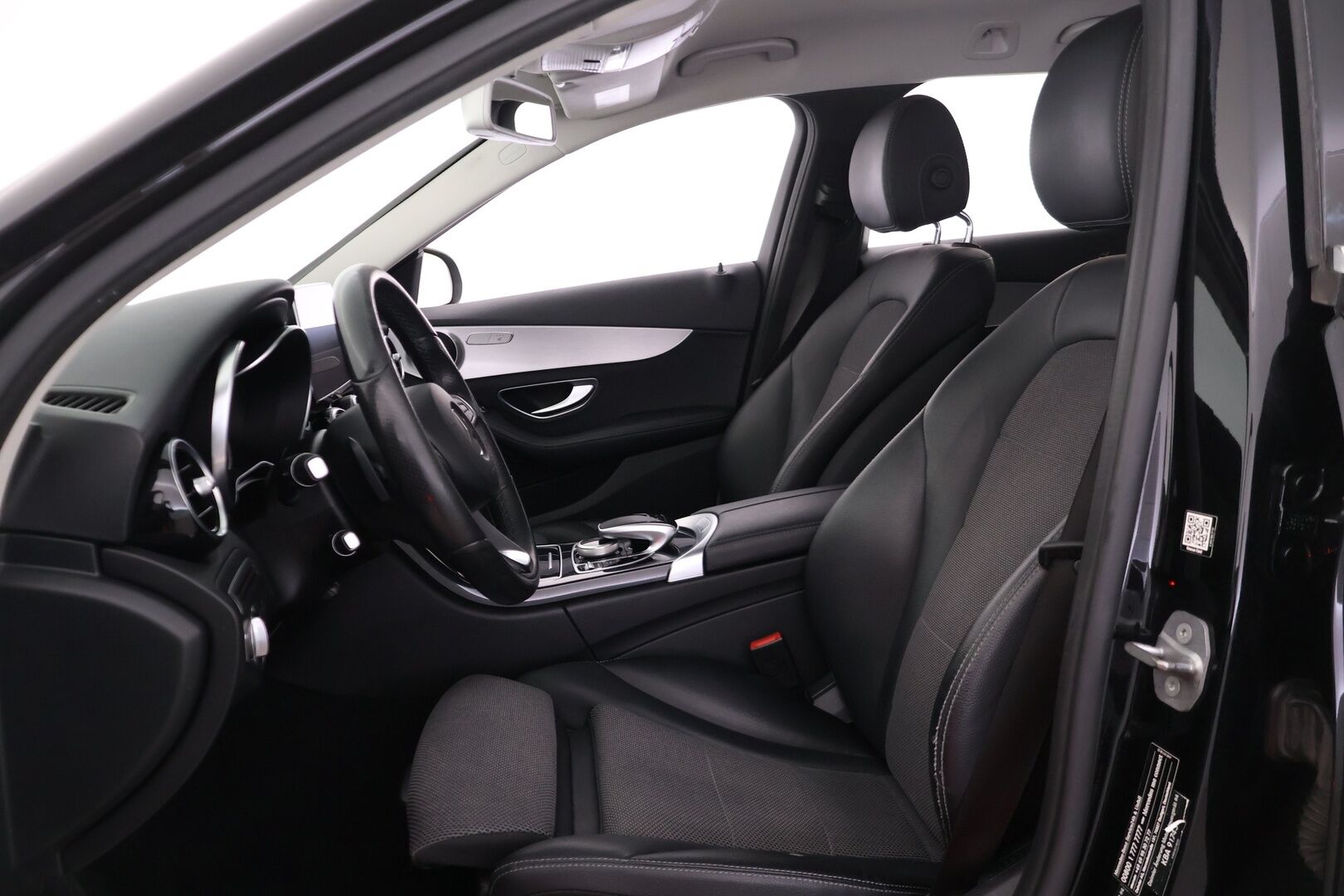 Mercedes-Benz C 2018 220d 4Matic T A Premium Business - Webasto | P.kamera | Vetokoukku | Navigointi | Urheiluistuimet
