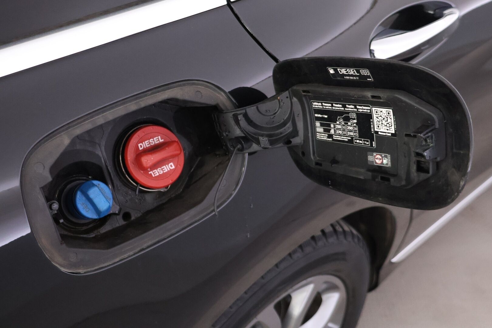 Mercedes-Benz C 2018 220 d 4Matic T A Premium Business *Webasto / P.kamera / Koukku / Navi / Urheiluistuimet* - *Ilmainen kotiintoimitus!*