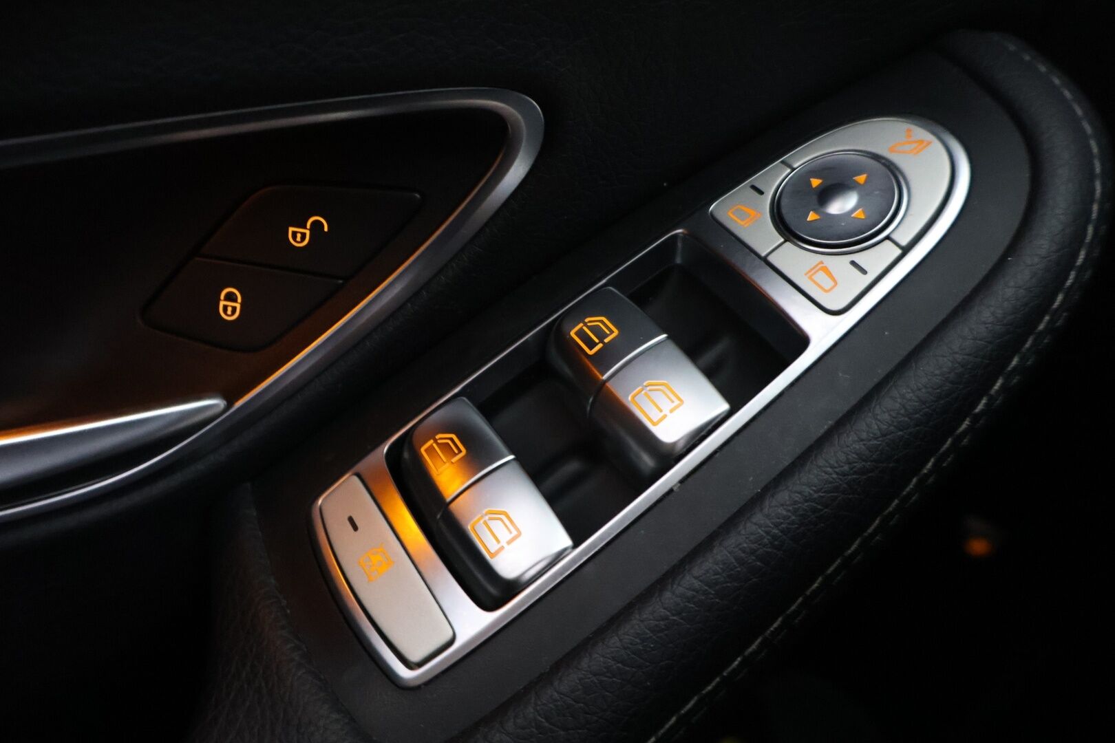 Mercedes-Benz C 2018 220 d 4Matic T A Premium Business *Webasto / P.kamera / Koukku / Navi / Urheiluistuimet* - *Ilmainen kotiintoimitus!*