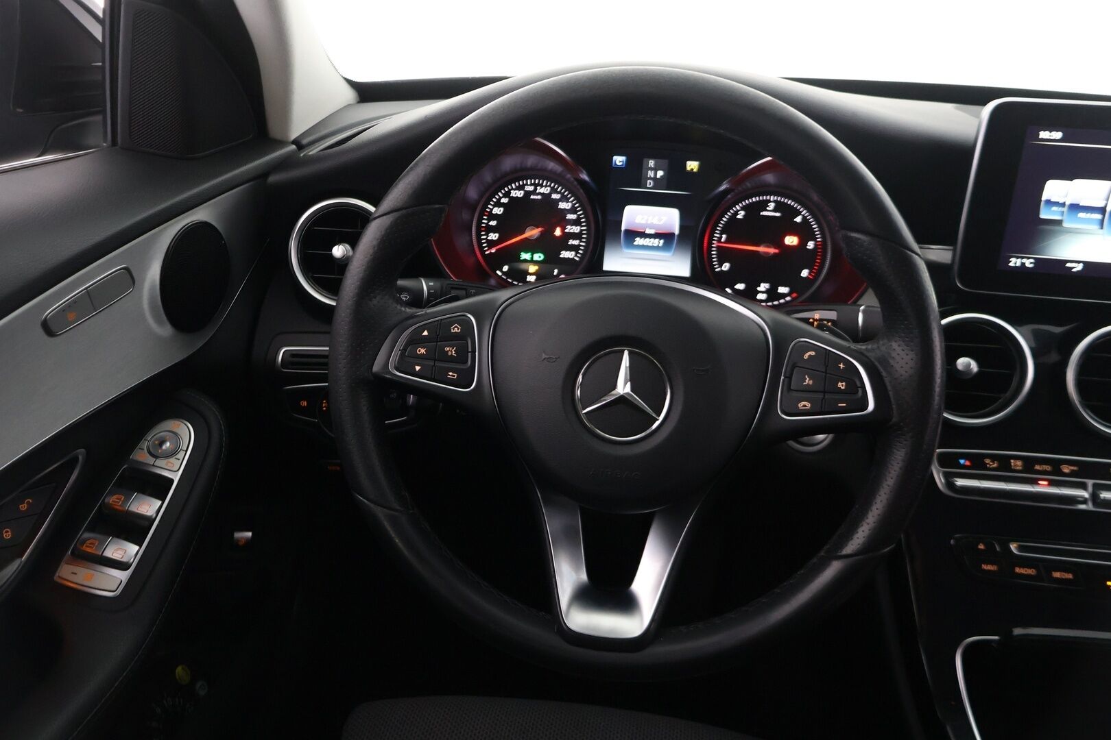 Mercedes-Benz C 2018 220 d 4Matic T A Premium Business *Webasto / P.kamera / Koukku / Navi / Urheiluistuimet* - *Ilmainen kotiintoimitus!*