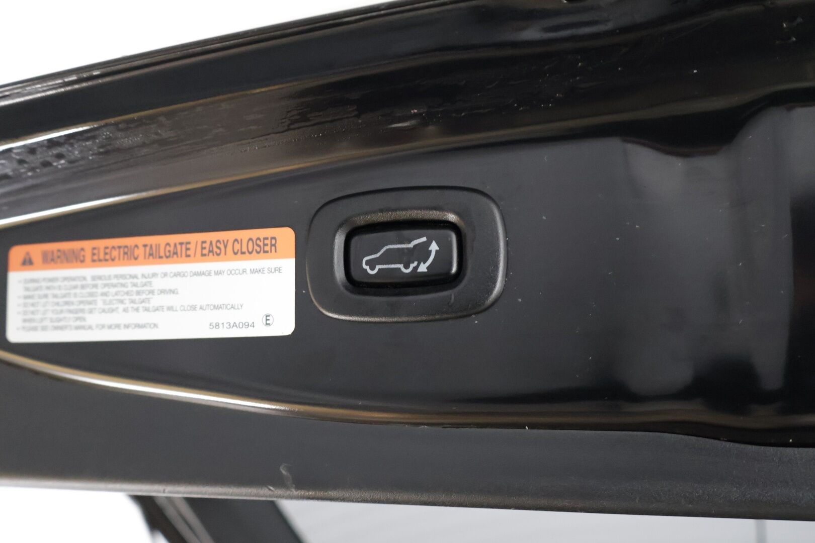 Mitsubishi Outlander 2014 Instyle Navi 4WD 5P - Myydään huutokaupat.com | ACC | Koukku | Nahat | Rockford | Sähkökontti