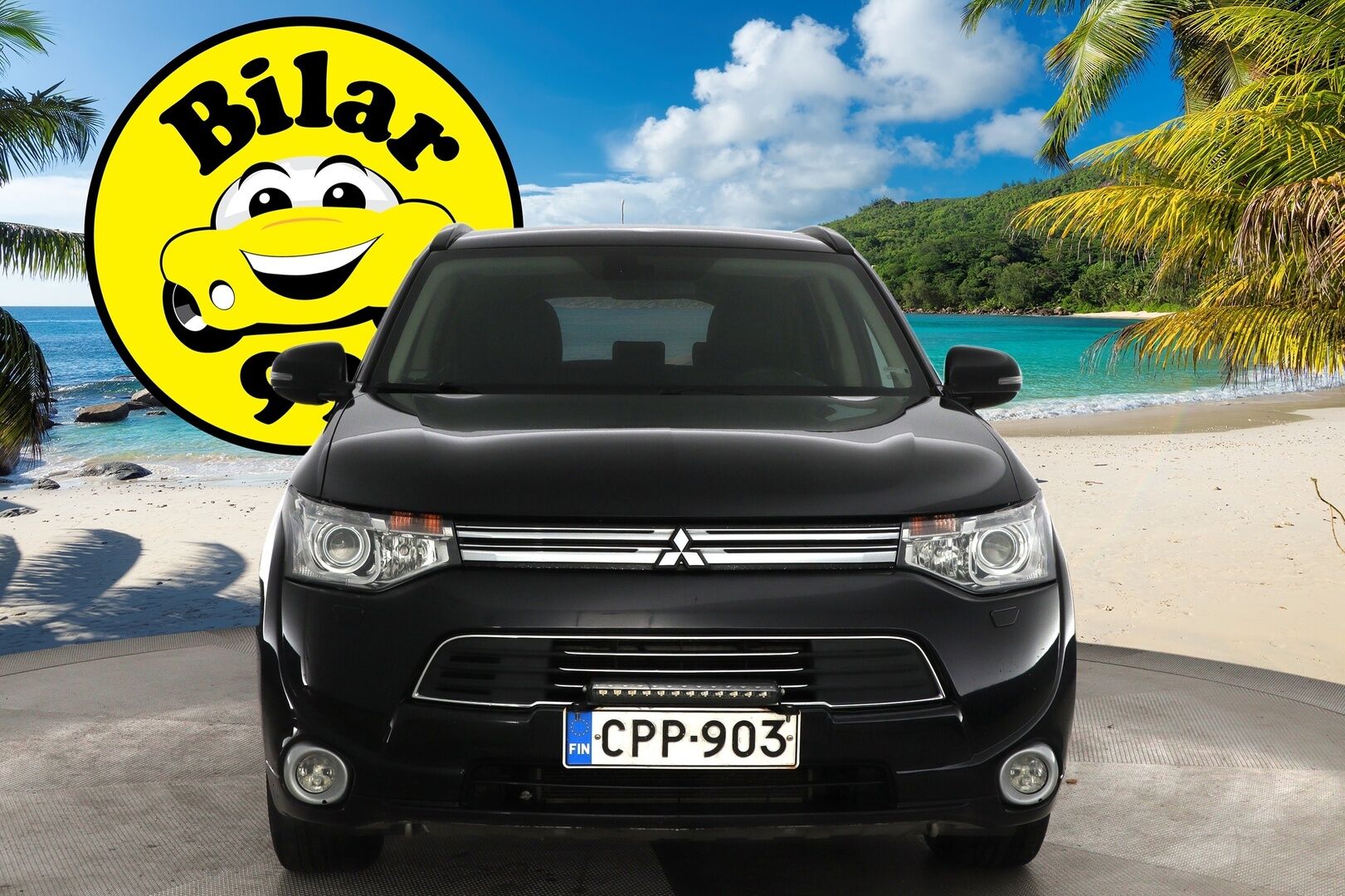 Mitsubishi Outlander 2014 Instyle Navi 4WD 5P - Myydään huutokaupat.com | ACC | Koukku | Nahat | Rockford | Sähkökontti