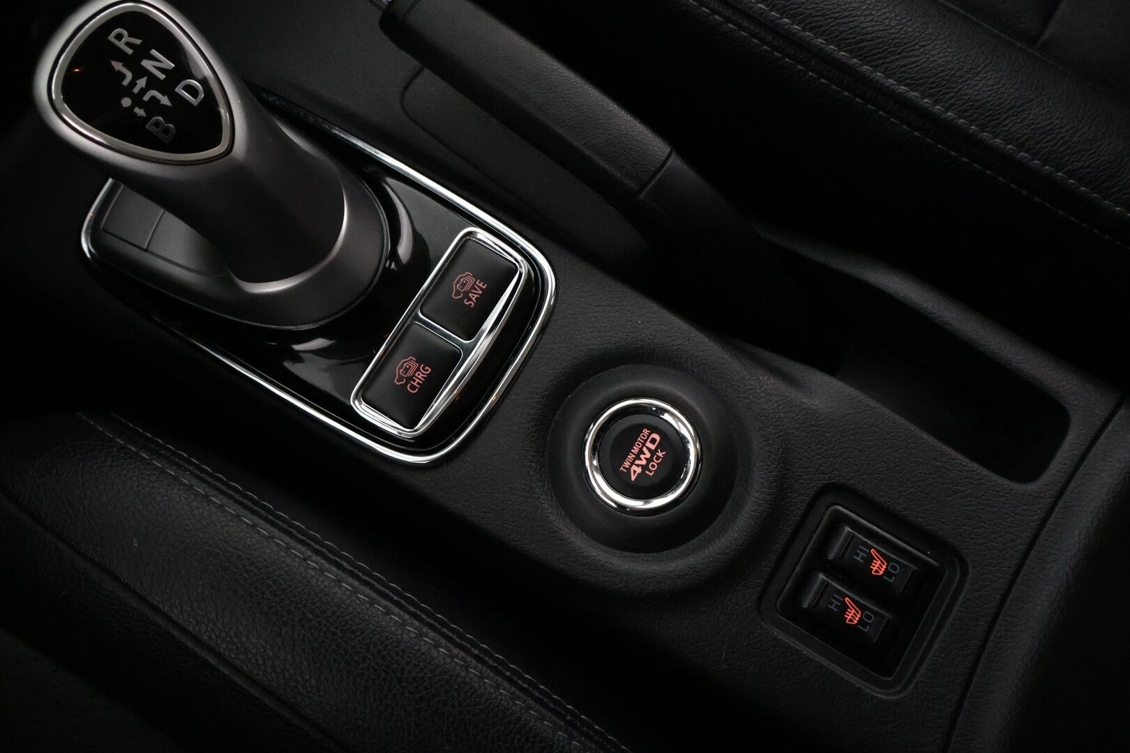 Mitsubishi Outlander 2014 Instyle Navi 4WD 5P - Myydään huutokaupat.com | ACC | Koukku | Nahat | Rockford | Sähkökontti