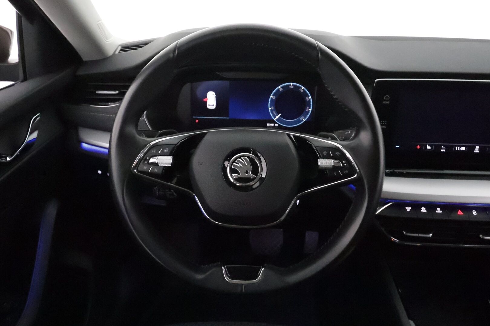 Skoda Octavia 2021 Combi 2,0 TDI 150 Style DSG **Webasto / Koukku / Adapt.Vakkari / Matrix-LED / P.kamera / Navi / Kaistavahti / Keyless** - 1-om Suomi-auto / Merkkihuollettu!