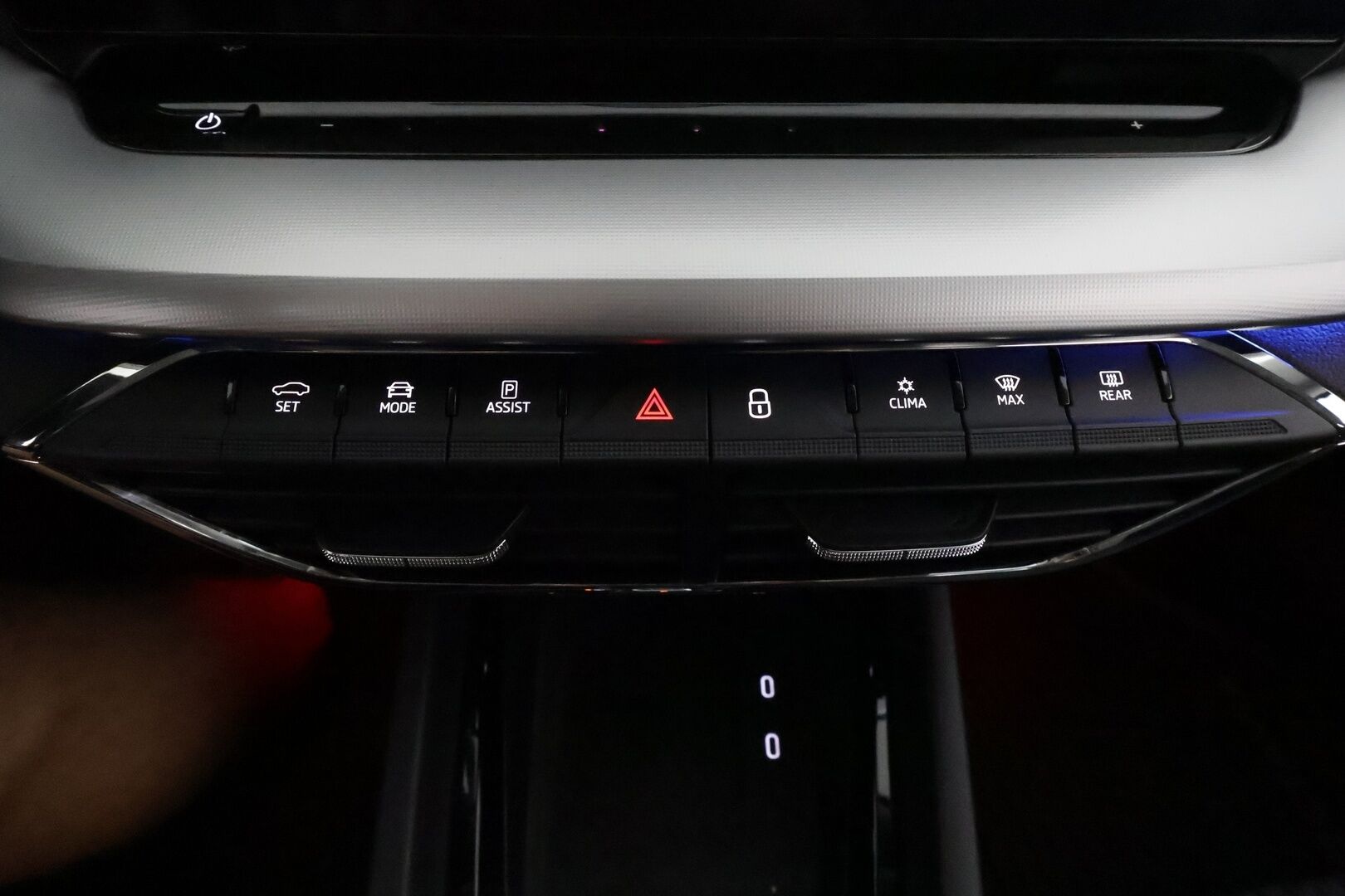 Skoda Octavia 2021 Combi 2,0 TDI 150 Style DSG **Webasto / Koukku / Adapt.Vakkari / Matrix-LED / P.kamera / Navi / Kaistavahti / Keyless** - 1-om Suomi-auto / Merkkihuollettu!