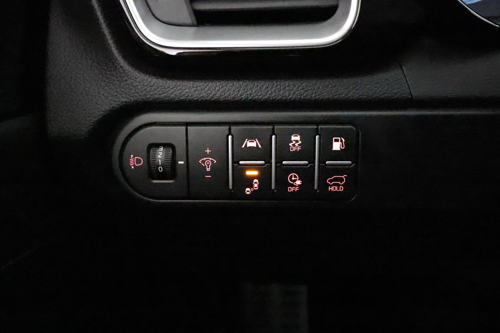 Kia Ceed 2022 1,6 GDI Plug-In Hybrid Business Premium SW DCT **ACC / Muistipenkki / Koukku / LED / Navi / Ilmastoidut nahat** - Lohkolämmitin / P.kamera / Suomi-auto / Kahdet renkaat aluvanteilla / Merkkihuollettu