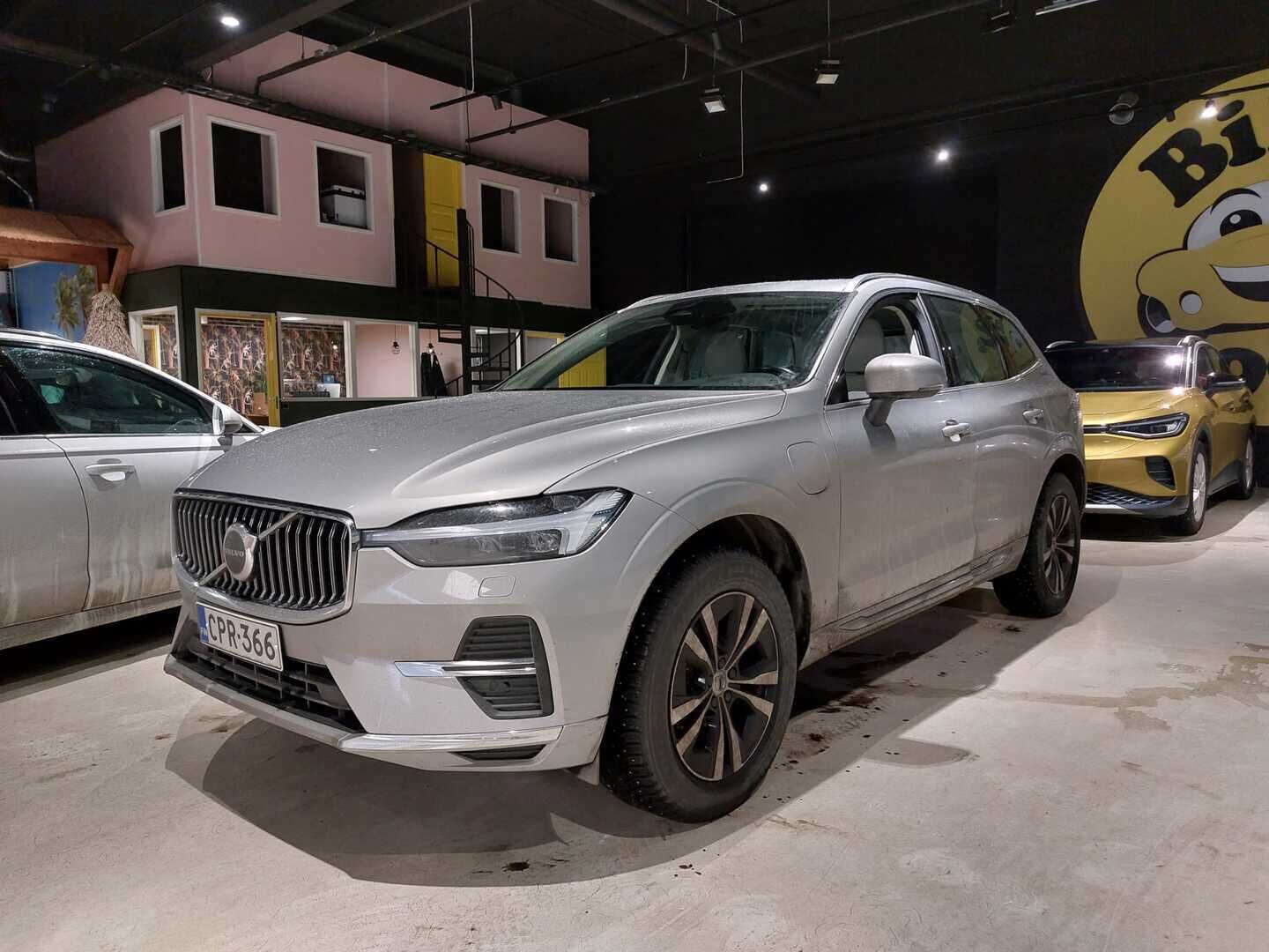 Volvo XC60 2022 T6 TwE AWD Business Inscription Edition aut *Webasto / Adapt.Vakkari / Panoraama / Vetokoukku / Nahkapenkit / P.Kamera / Sähköluukku* - 1.Om Suomiauto / Merkkihuollot / Juuri huollettu & Katsastettu! - HULLU BLACKWEEK KORKOTARJOUS 2,49%