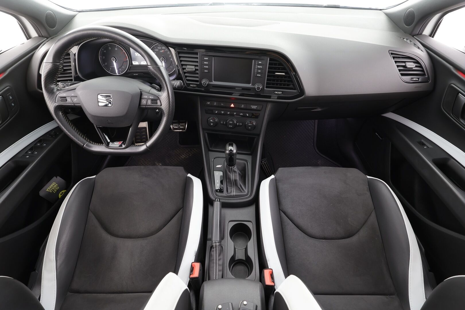 Seat Leon 2015 2,0 TSI 280 Cupra DSG - | Vakkari | Lohko | Seat Sound System | P.tutkat | Puolinahat | Adaptiivinen alusta | Lasikattoluukku | Suomi-auto | Kahdet Renkaat |