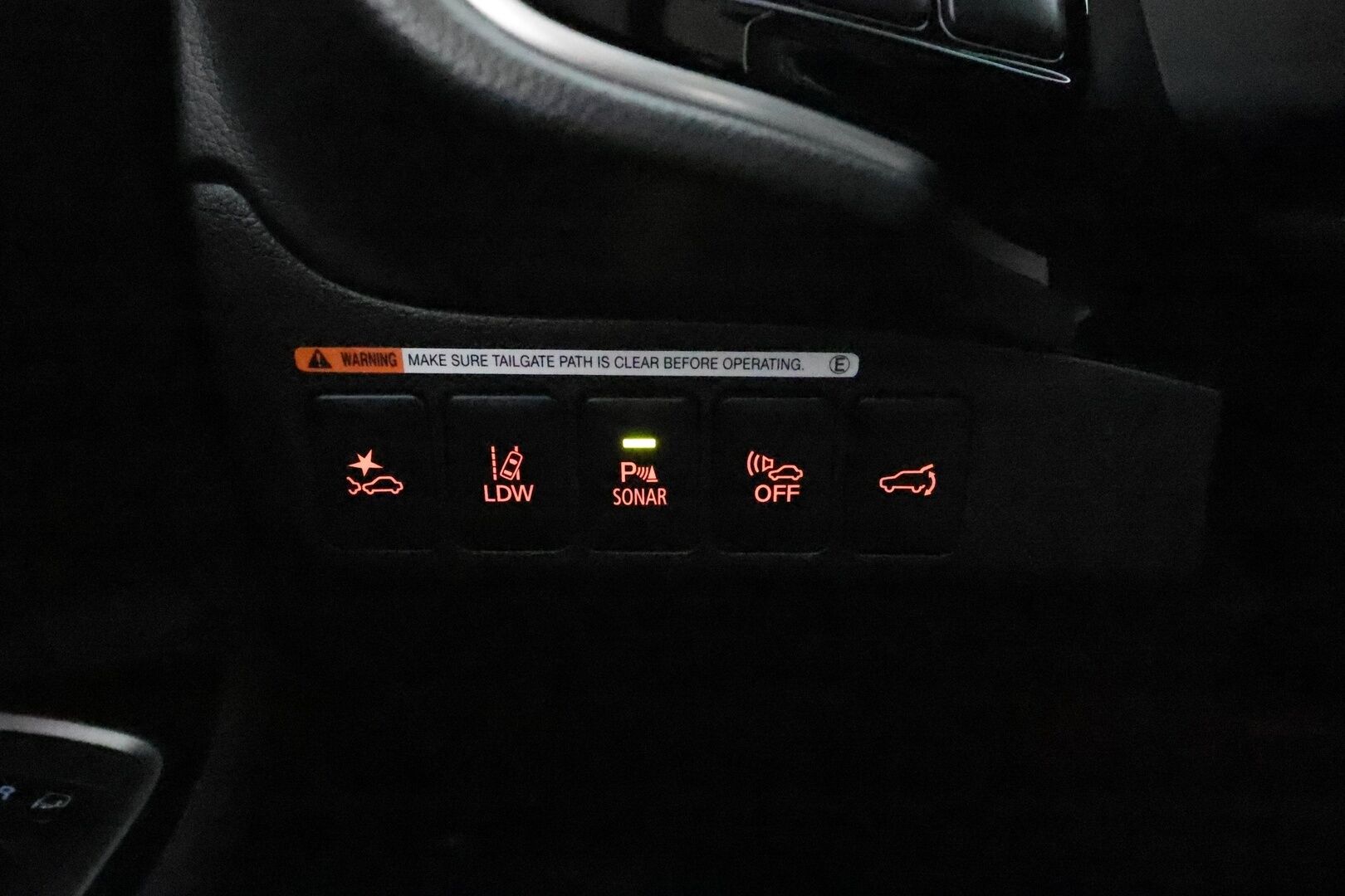 Mitsubishi Outlander PHEV 2018 Instyle Navi 4WD 5P - Adapt.Vakkari / 360-Kamera / LED / Lisälämmitin / BLIS / Nahkasisusta / Sähköpenkki / Juuri tullut Tampereelle!