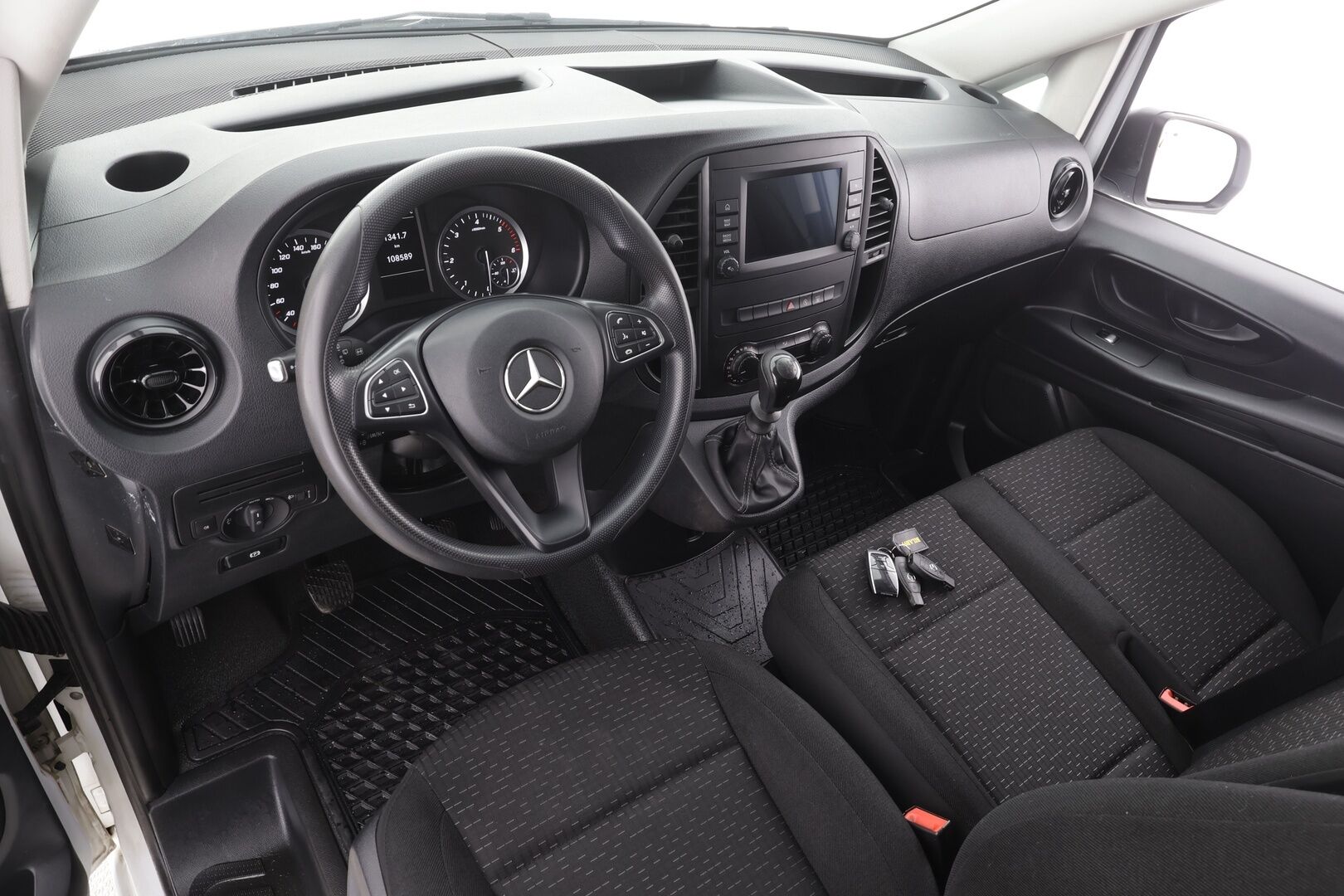 Mercedes-Benz Vito 2022 110CDI FWD-3,05/32K keskipitkä A2 Worker * Vakkari / Webasto / P.Kamera / Bluetoot / Merkkihuollettu * - Suomi-auto / Kahdet Renkaat