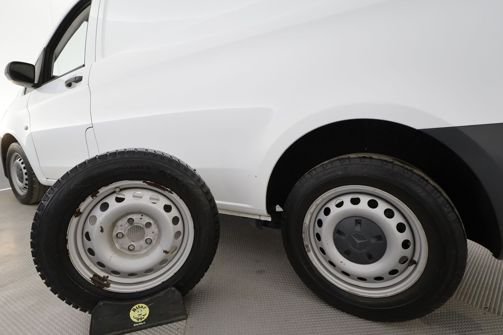 Mercedes-Benz Vito 2022 110CDI FWD-3,05/32K keskipitkä A2 Worker * Webasto / P.Kamera / Vakkari / Apple&Android / Ilmastointi / ALV * - Suomi-auto / Kahdet renkaat / Merkkihuollot - HULLUT AVAJAISHULINAT KORKOTARJOUS 3,29 %