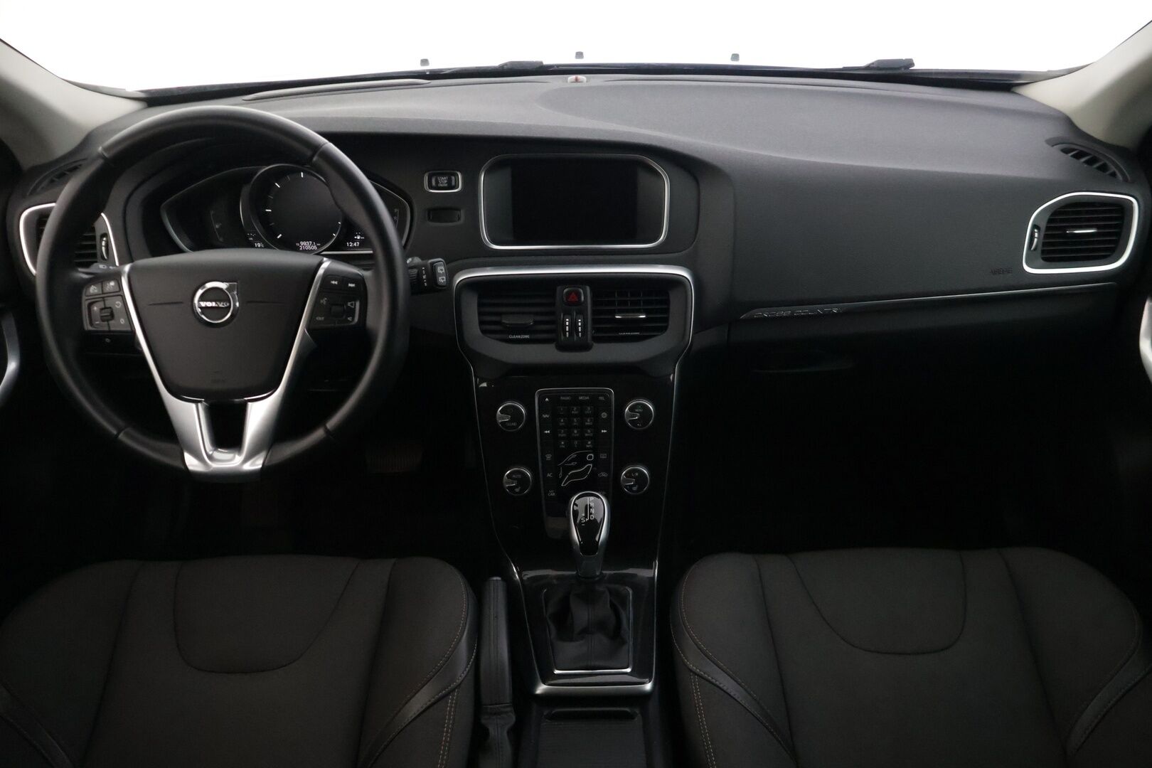 Volvo V40 Cross Country 2016 D3 Business aut - |Adapt vakkari | Webasto | Koukku | Navi | LED | Kamera | Tutkat| - KORKO VAIN 3,99 %