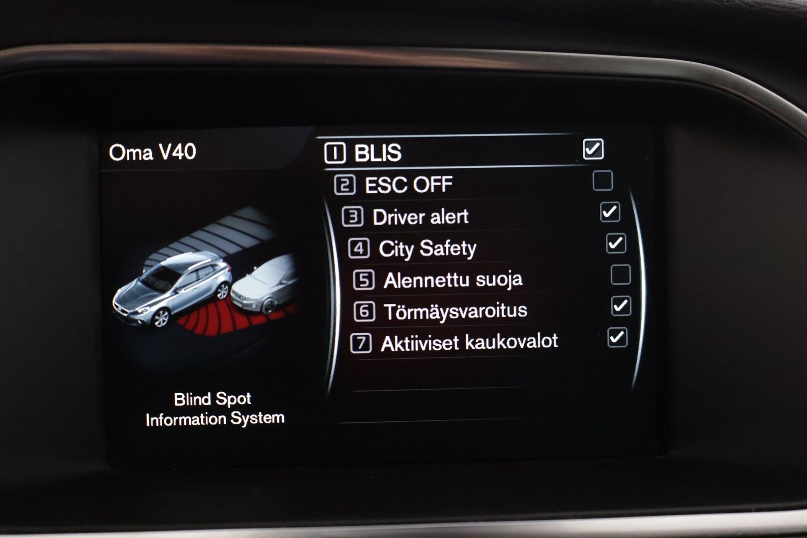 Volvo V40 Cross Country 2016 D3 Business aut - |Adapt vakkari | Webasto | Koukku | Navi | LED | Kamera | Tutkat| - KORKO VAIN 3,99 %